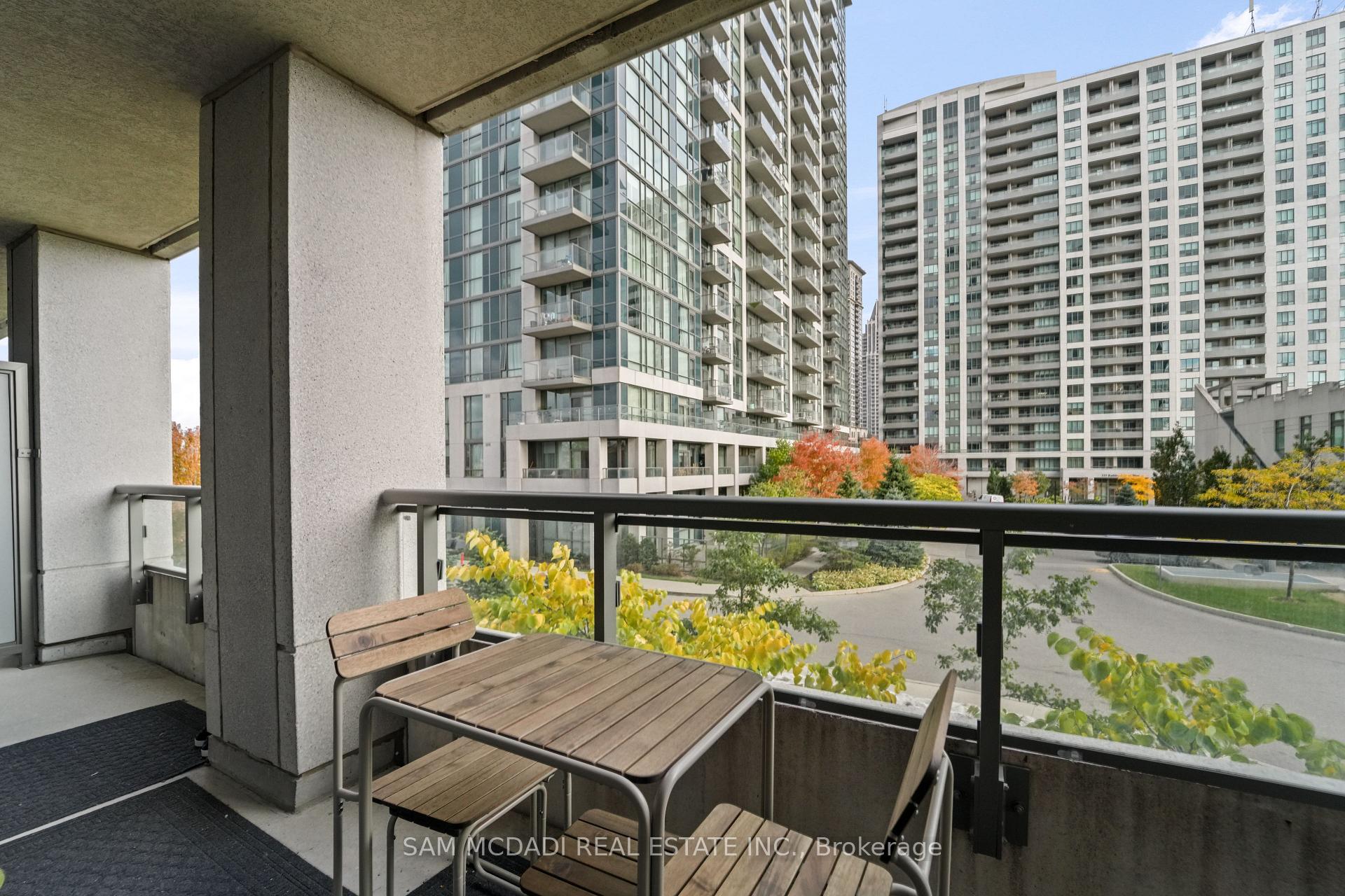 349 Rathburn Road W 207, Mississauga Unit: 207