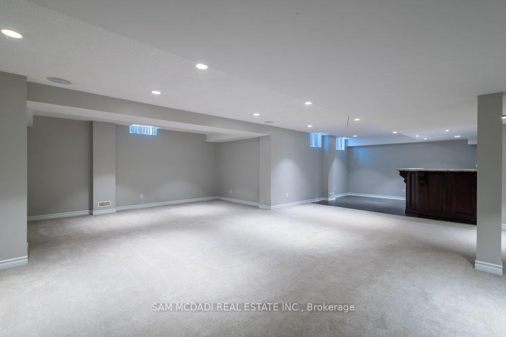 5572 Trailbank Drive