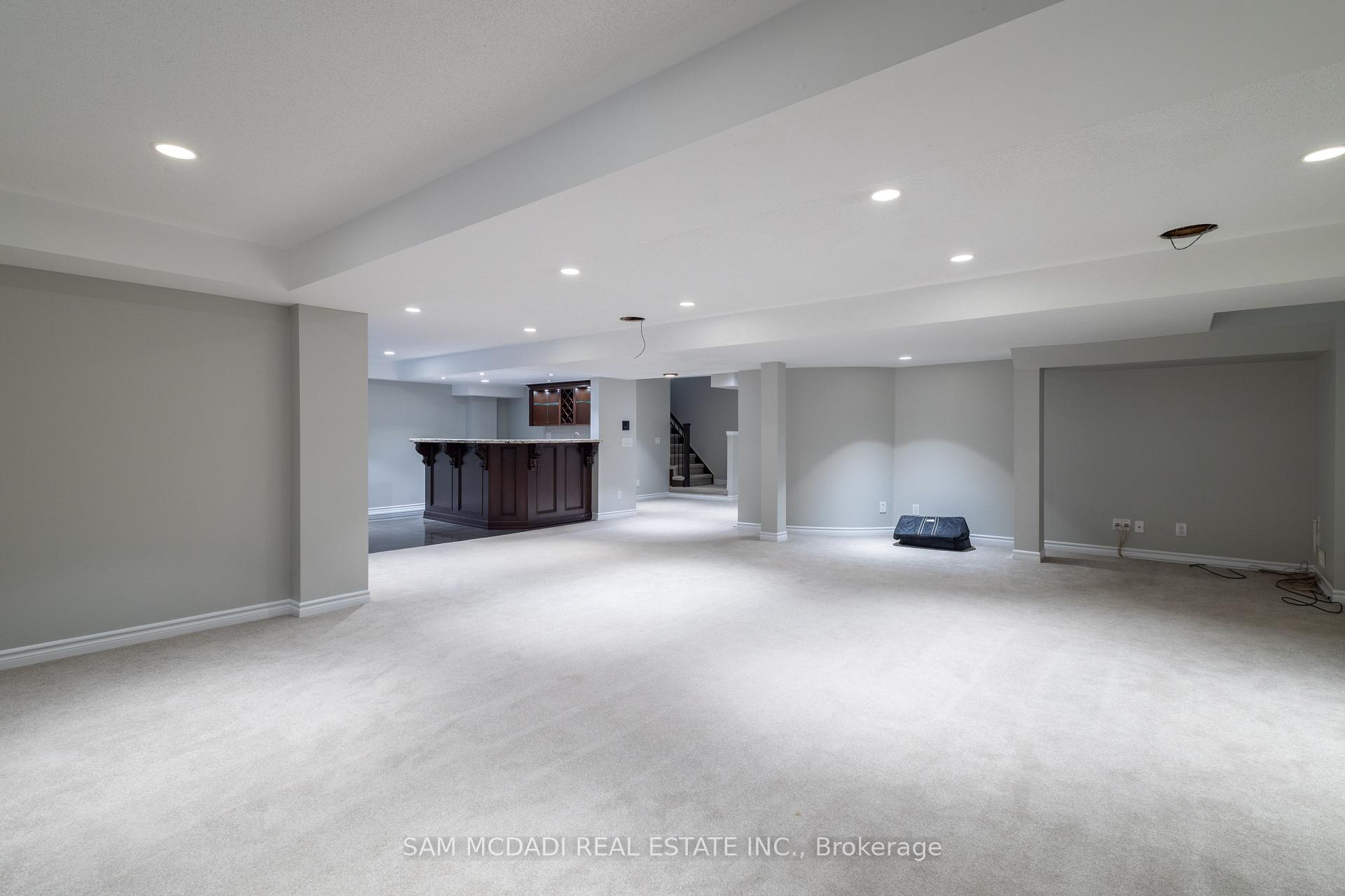 5572 Trailbank Drive