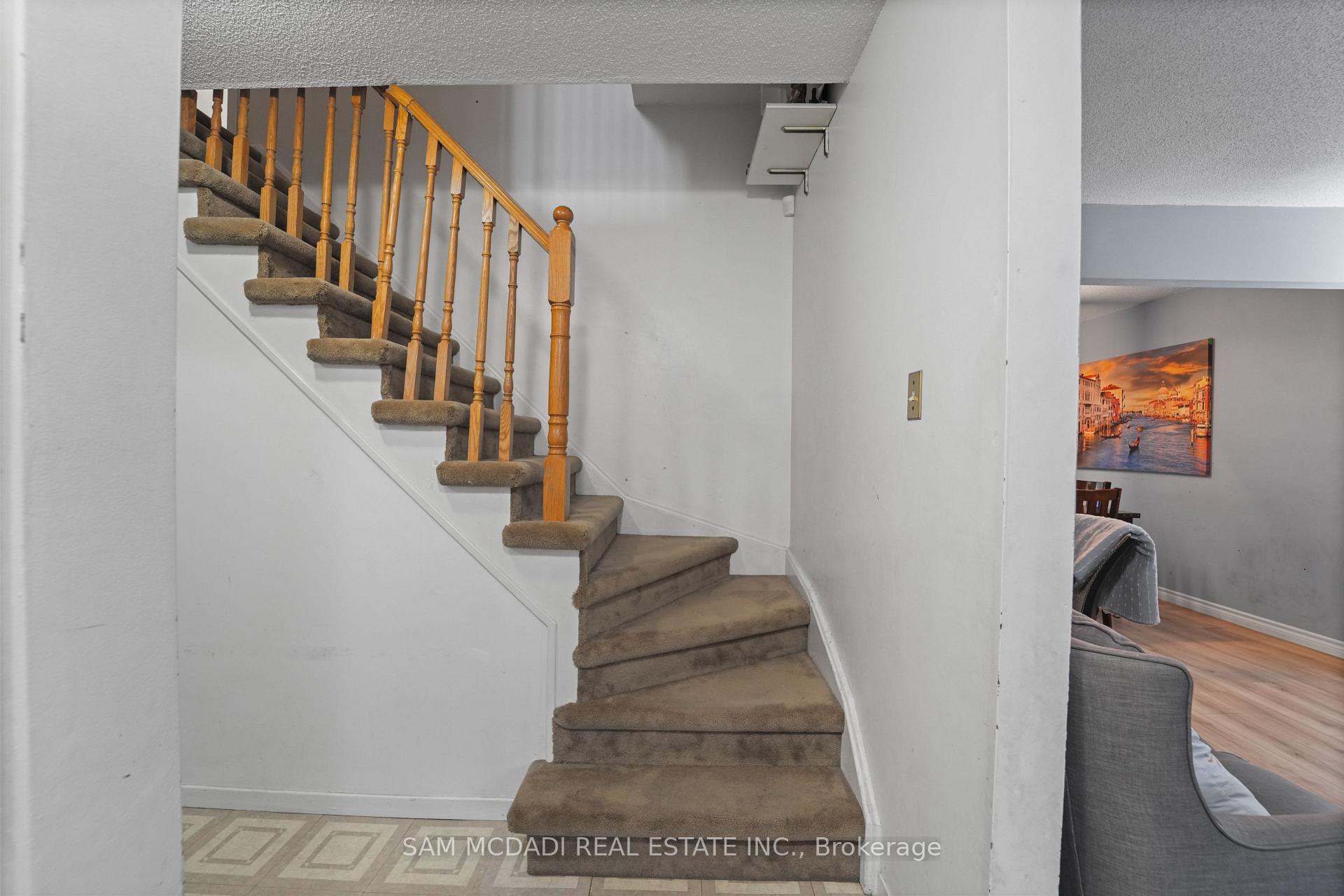 7262 Corrine Crescent