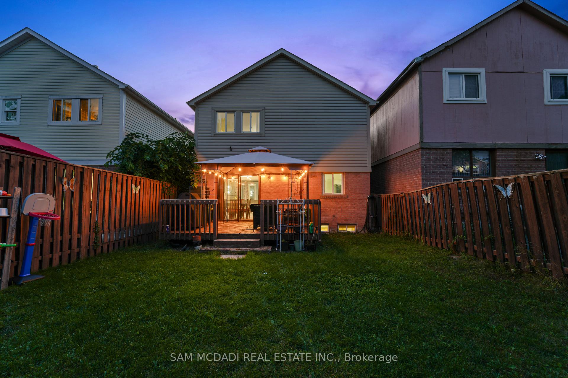 7262 Corrine Crescent