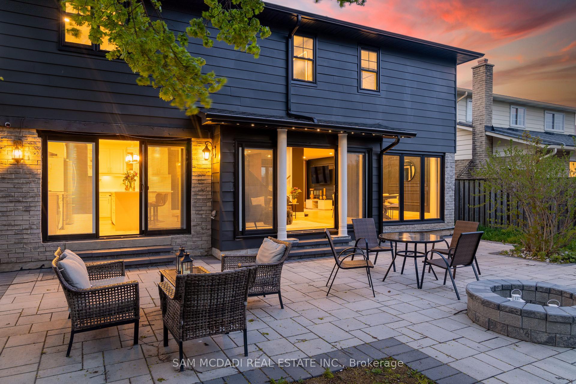 2284 Glastonbury Road