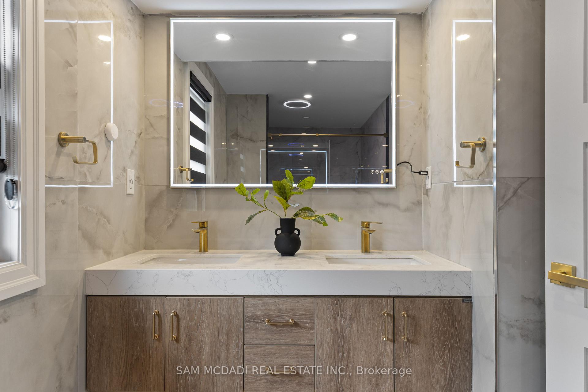 2284 Glastonbury Road