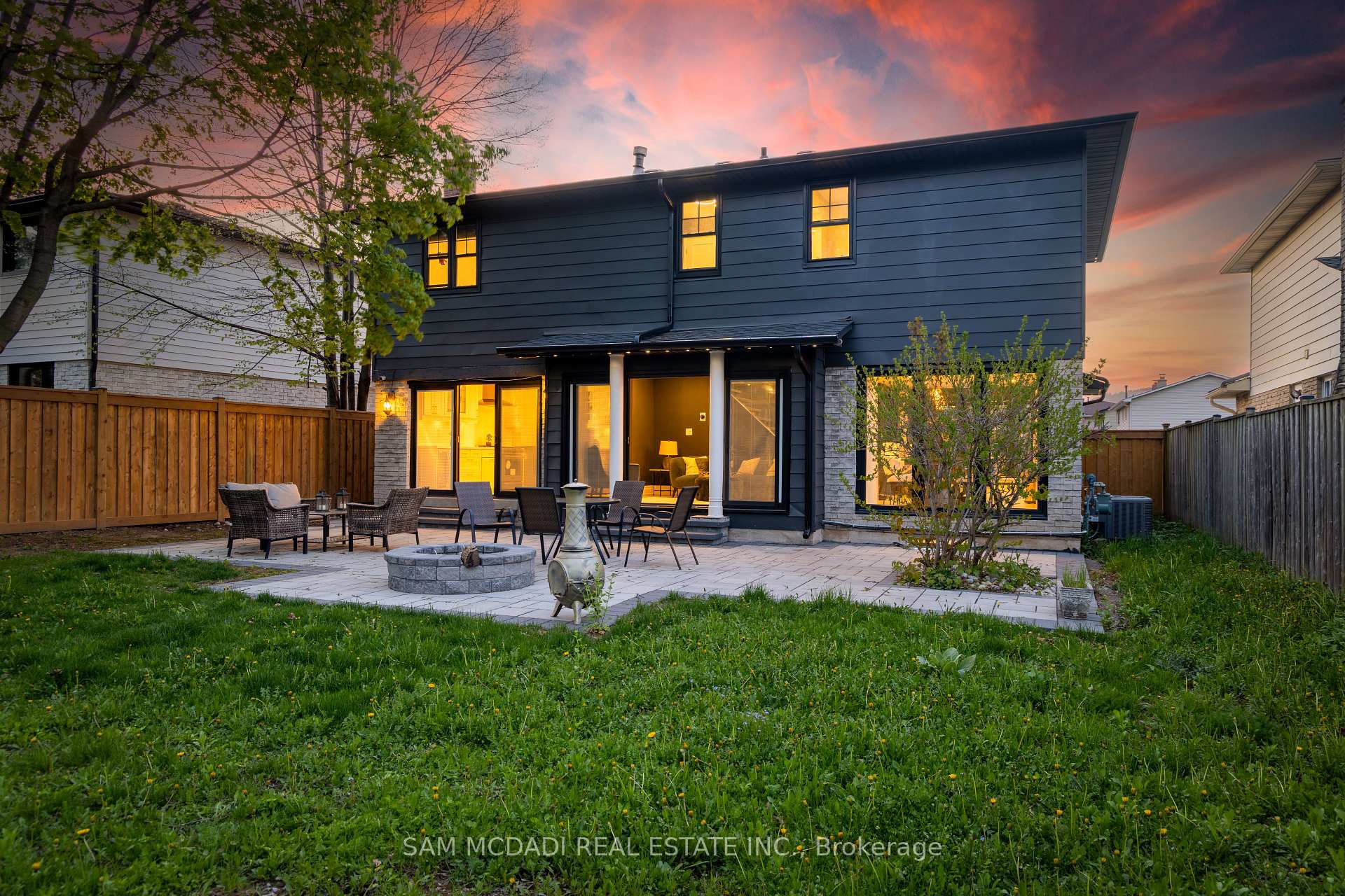 2284 Glastonbury Road