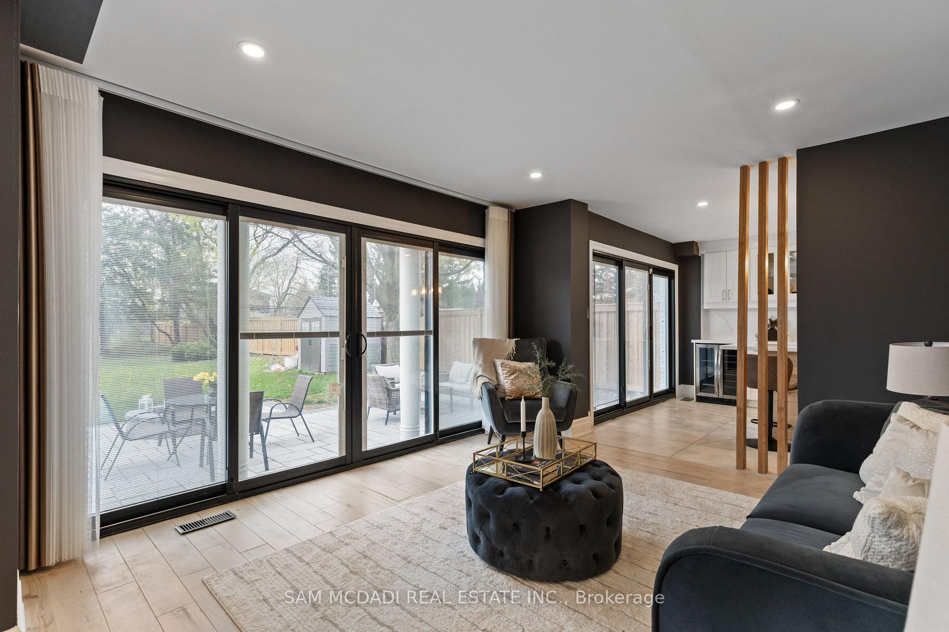 2284 Glastonbury Road