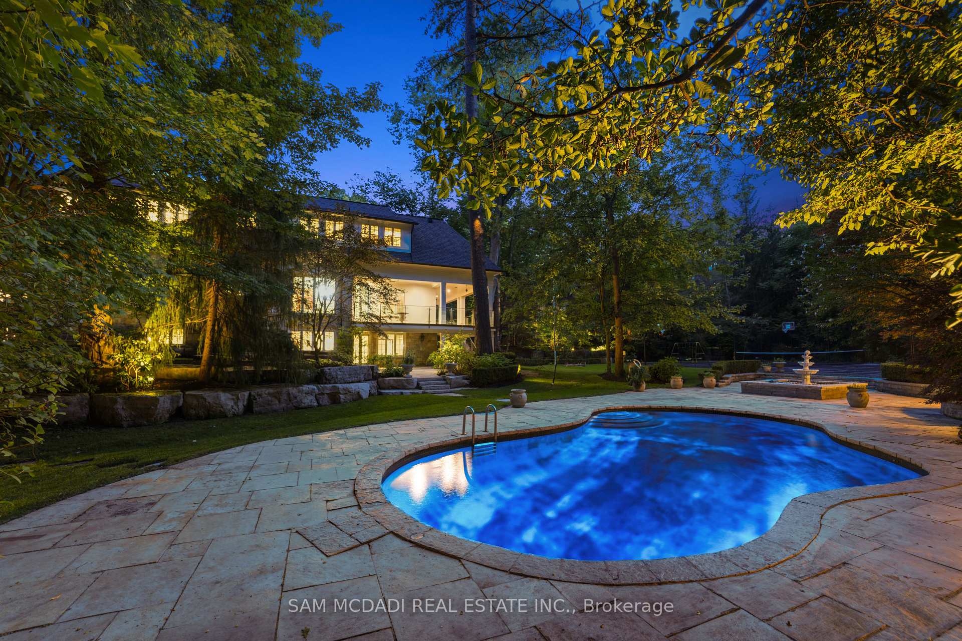 2025 Heartwood Court