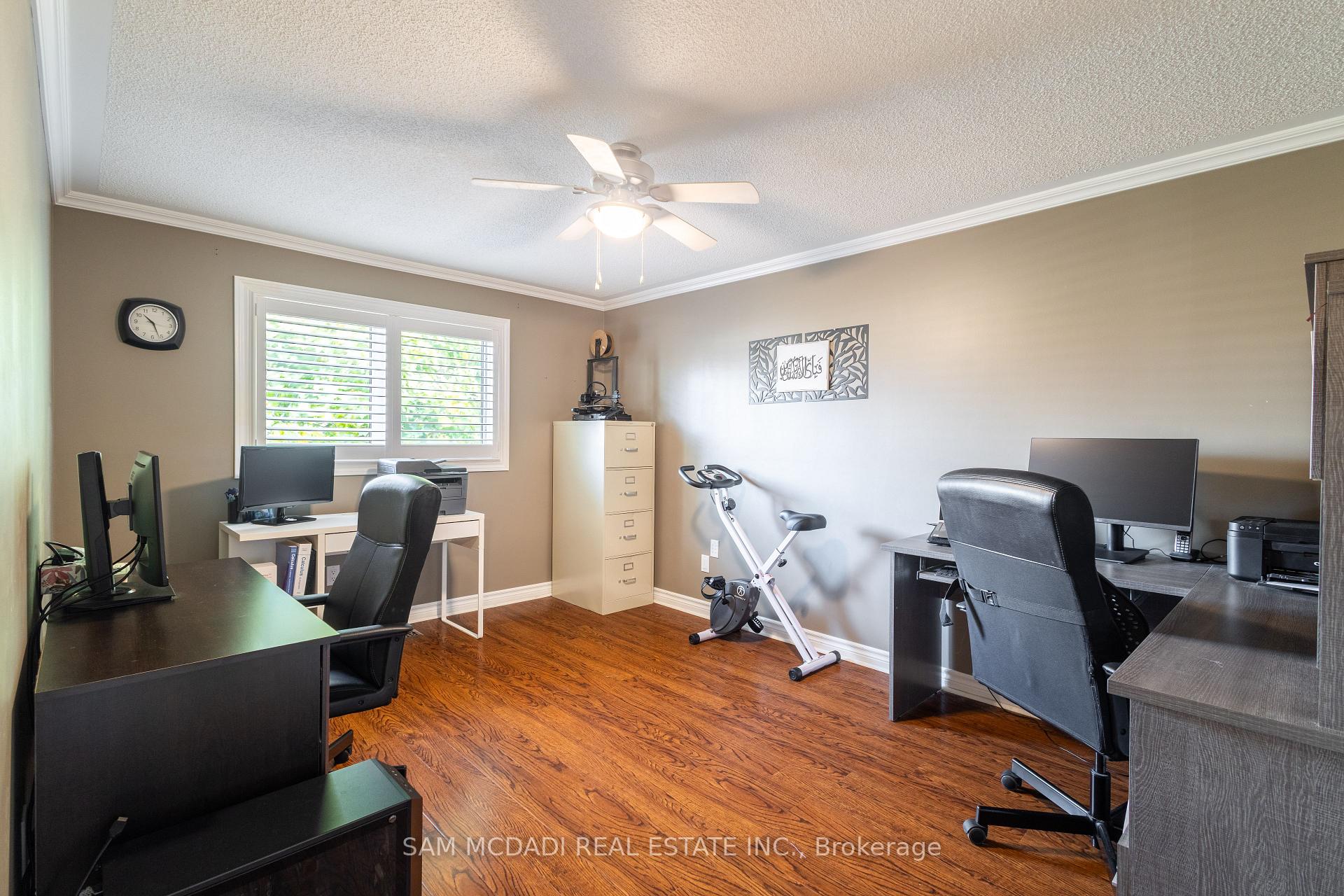 3183 Valcourt Crescent