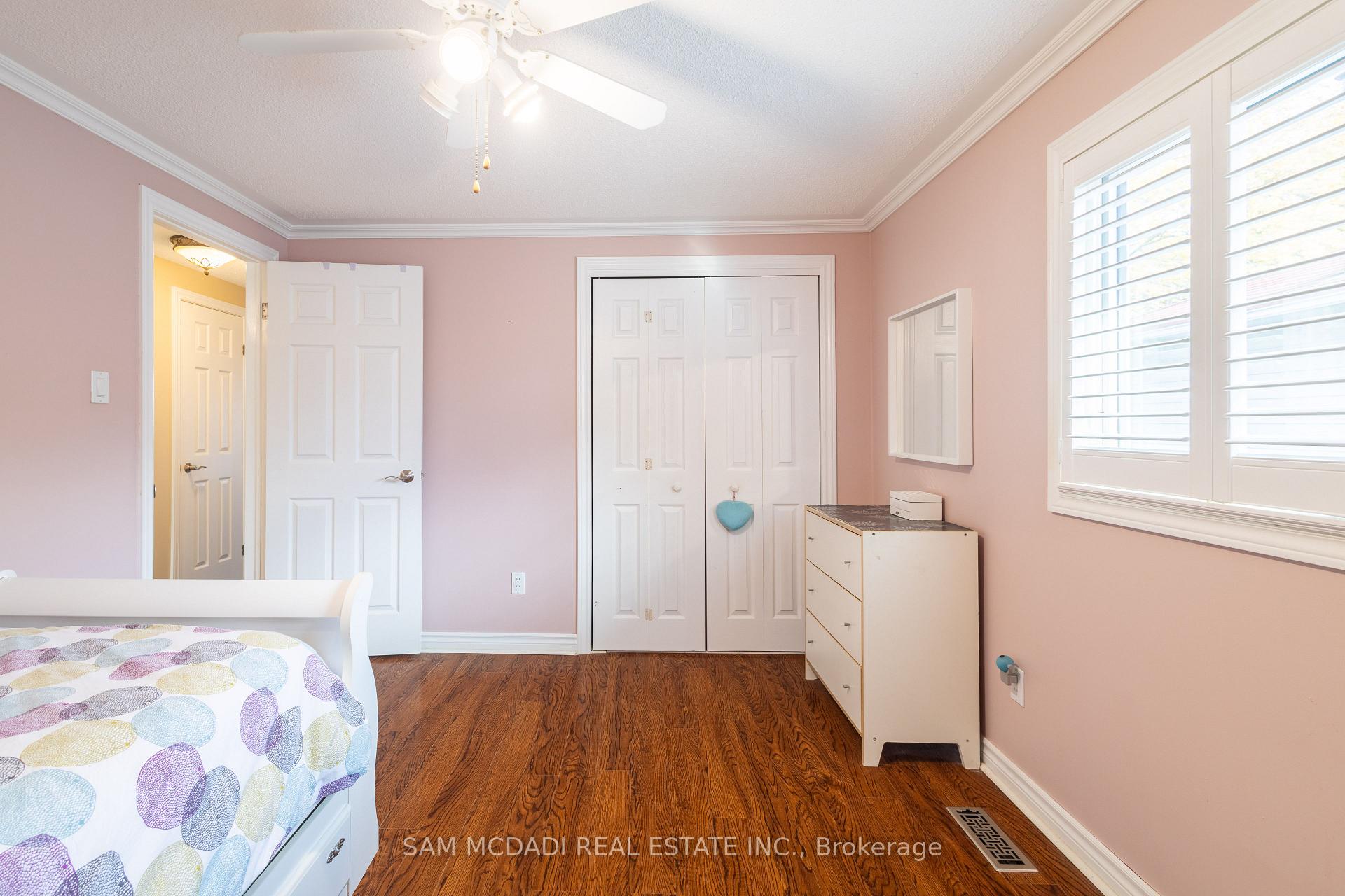 3183 Valcourt Crescent