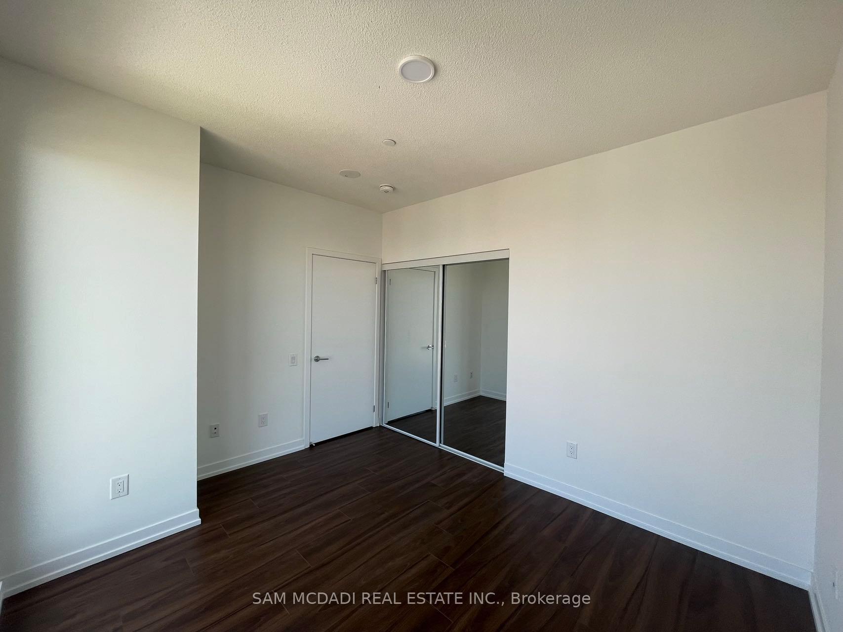 4065 Confederation Parkway 3305