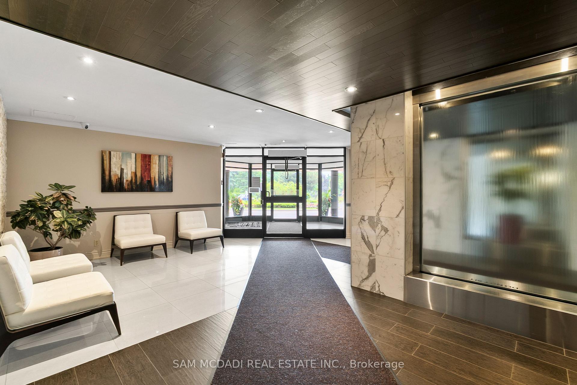 1485 Lakeshore Road E 1109