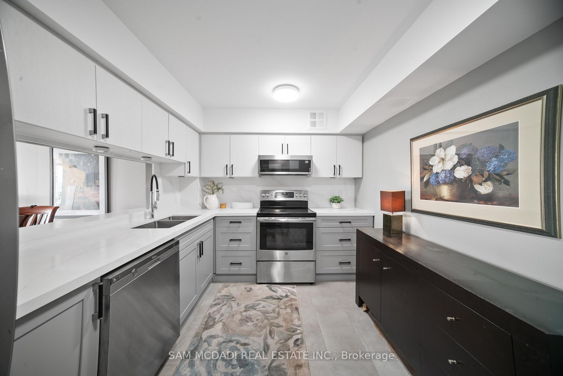 1485 Lakeshore Road E 1109