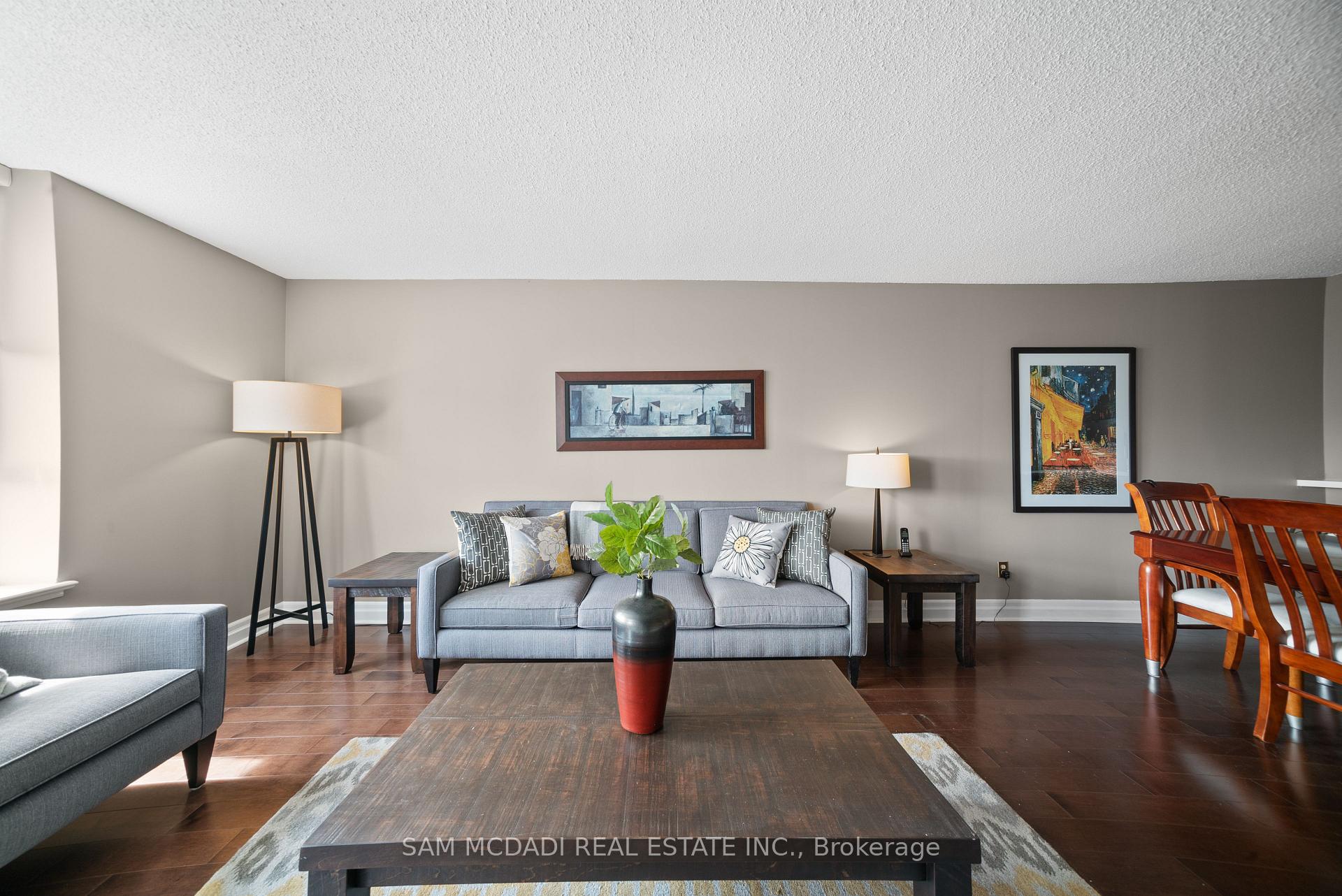 1485 Lakeshore Road E 1109