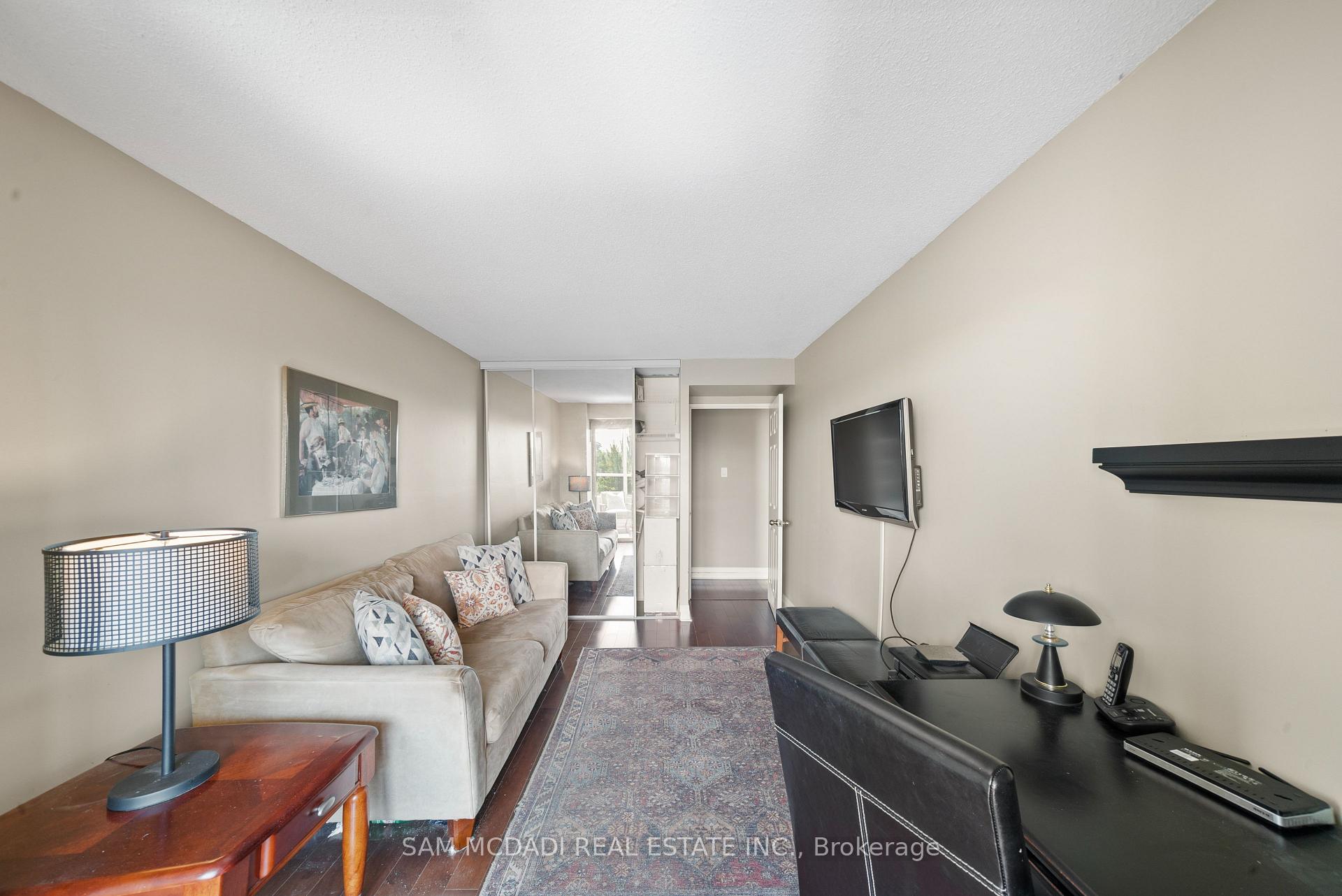 1485 Lakeshore Road E 1109