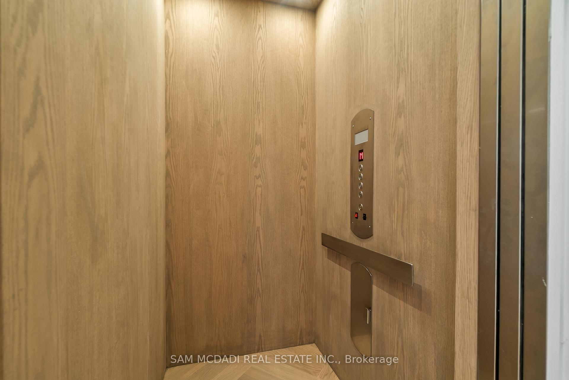 84 Pebbleridge Place