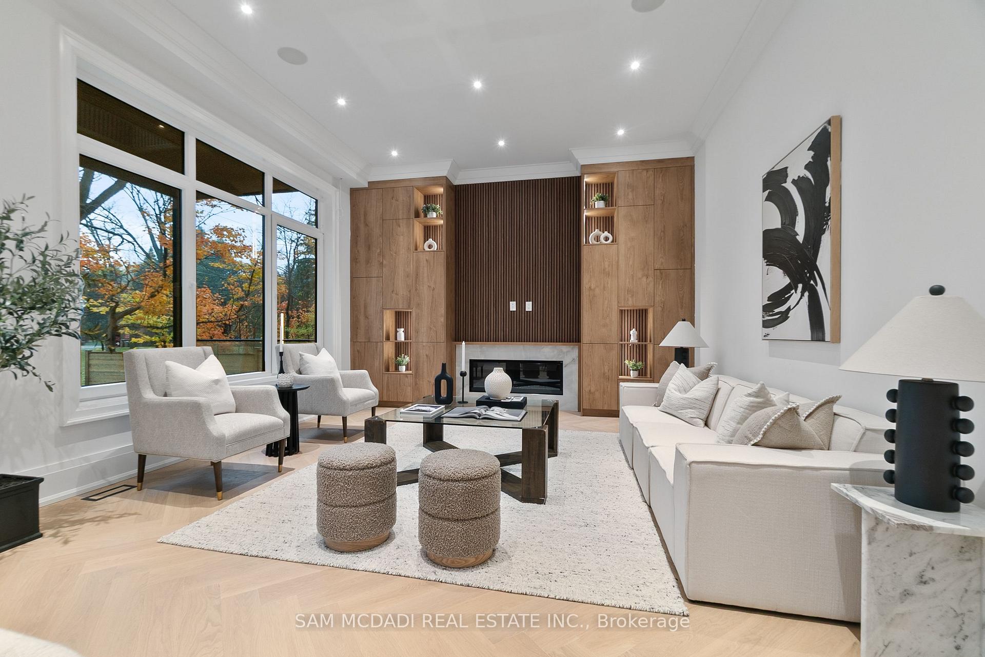 84 Pebbleridge Place