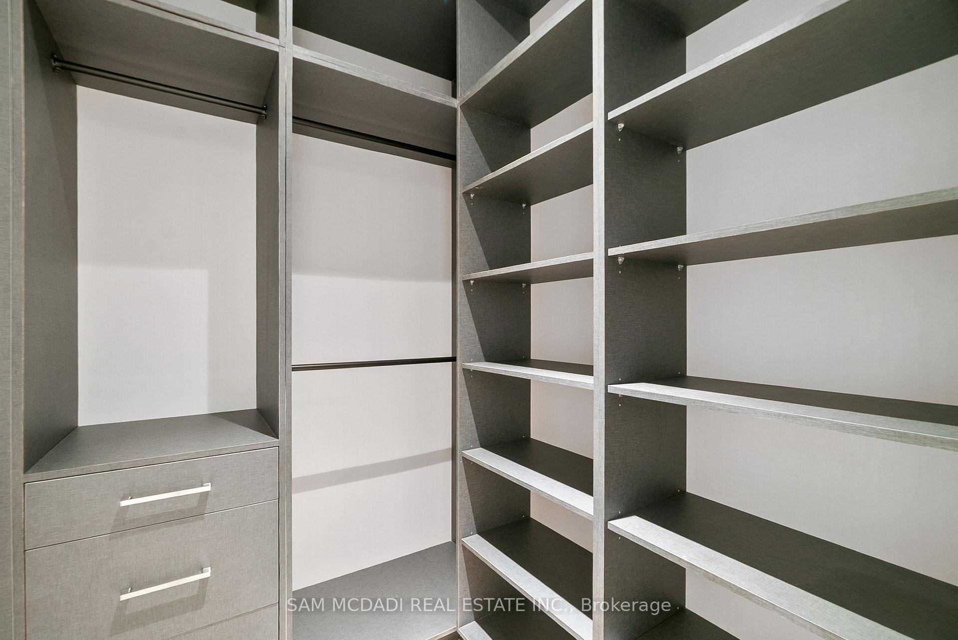 84 Pebbleridge Place