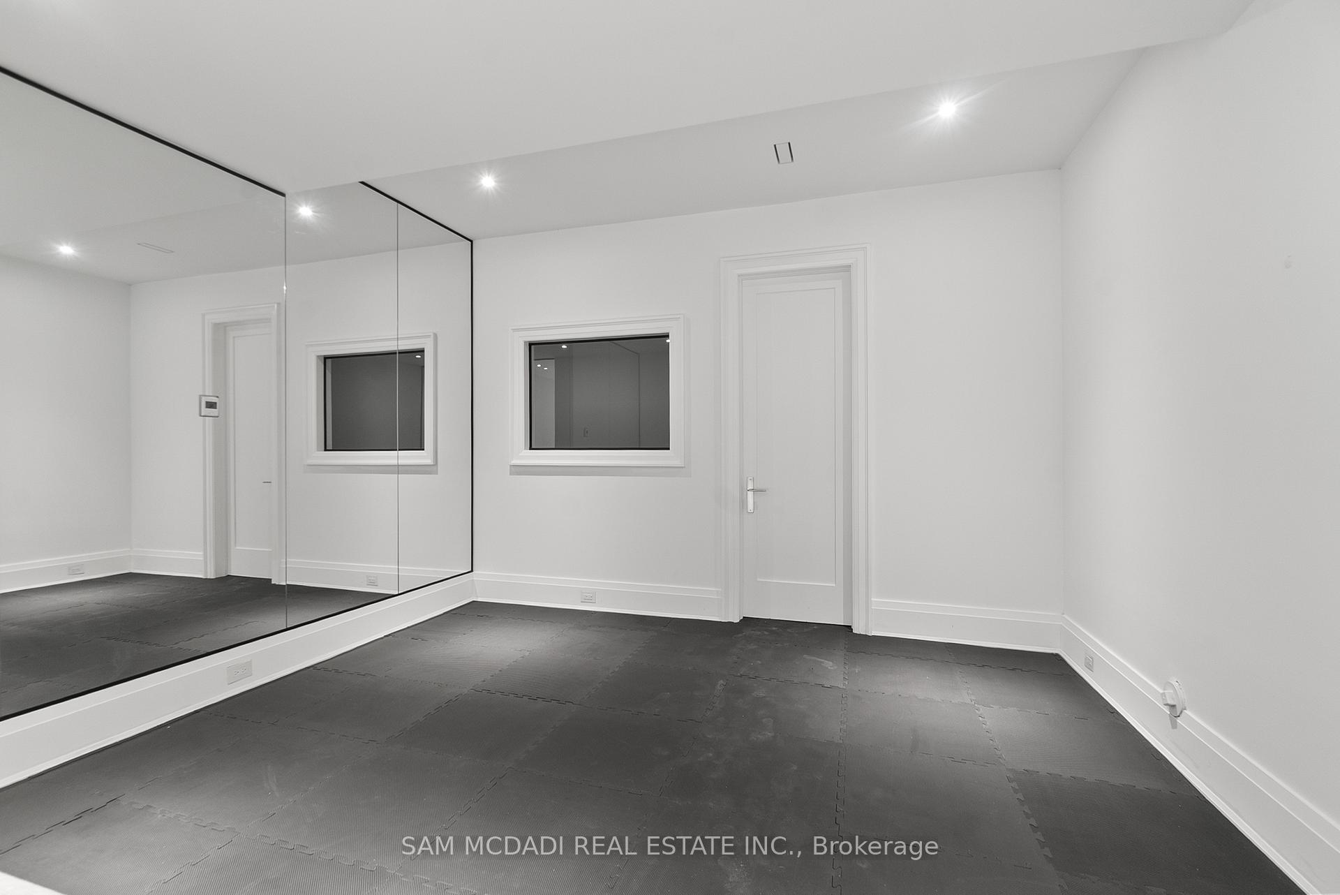 84 Pebbleridge Place