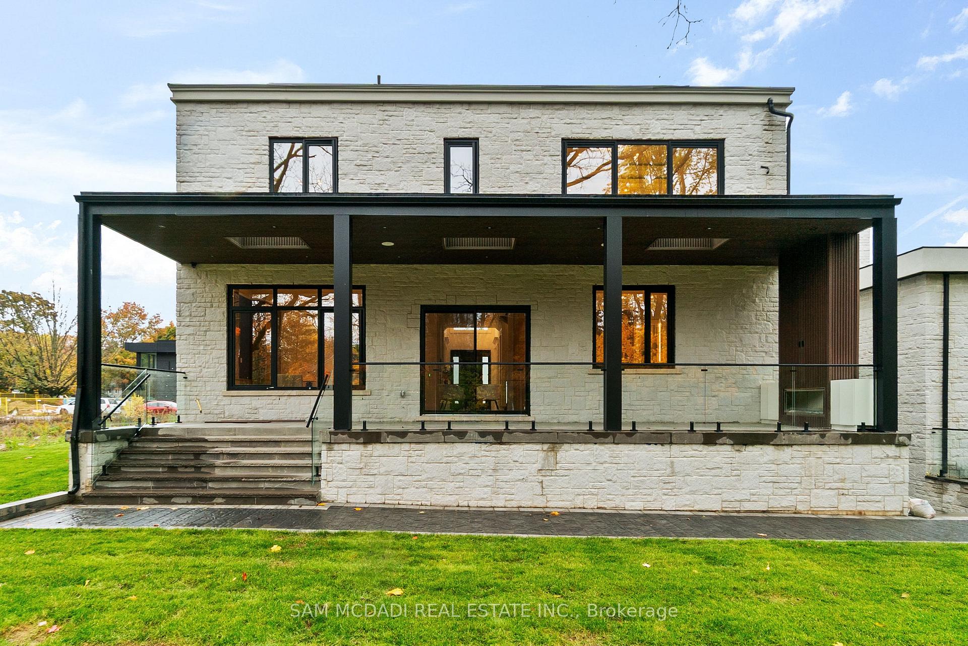 84 Pebbleridge Place