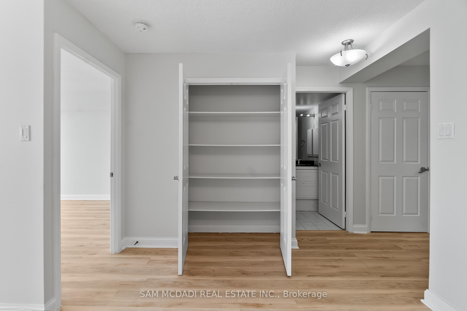 24 Hanover Road S 2106