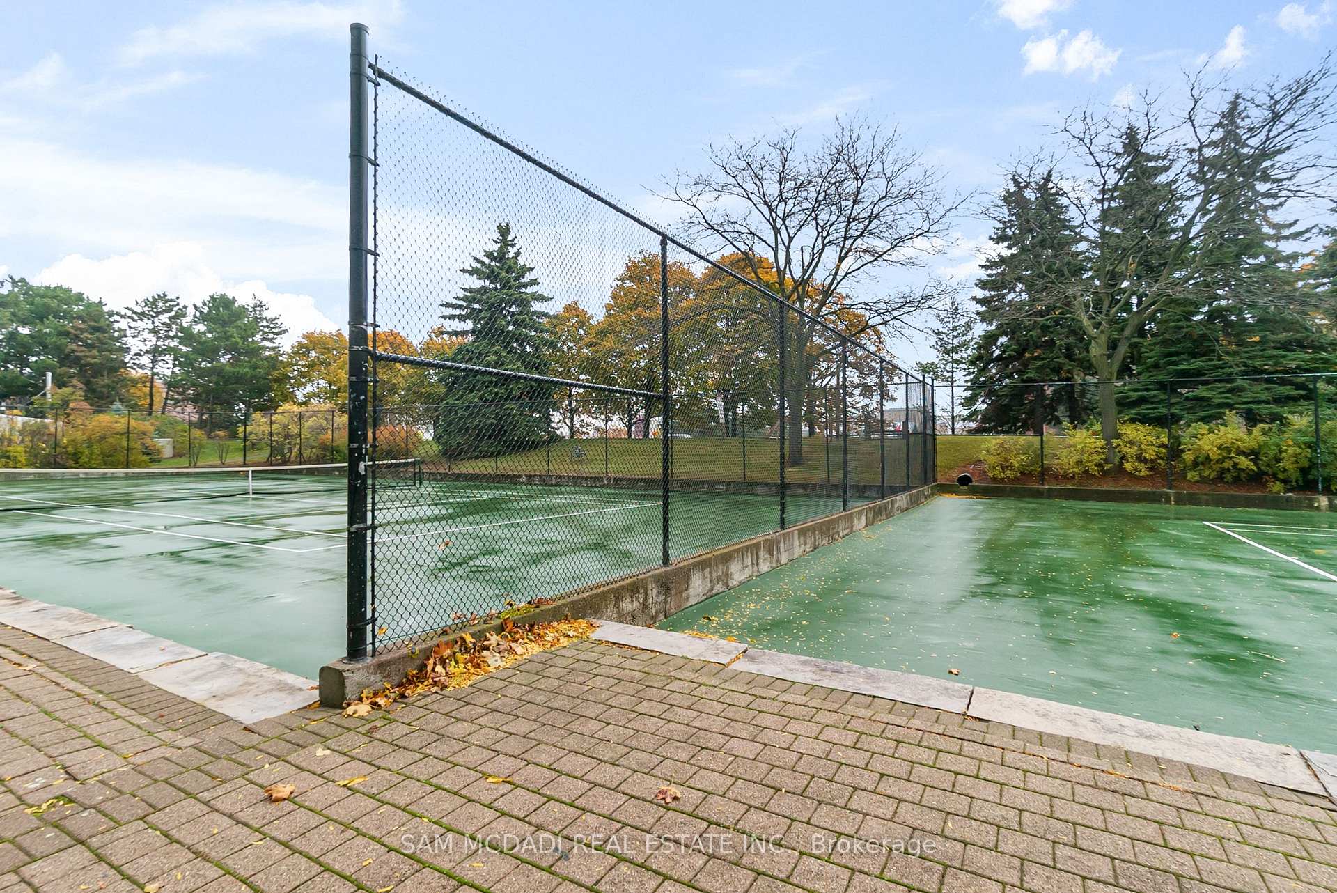 24 Hanover Road S 2106