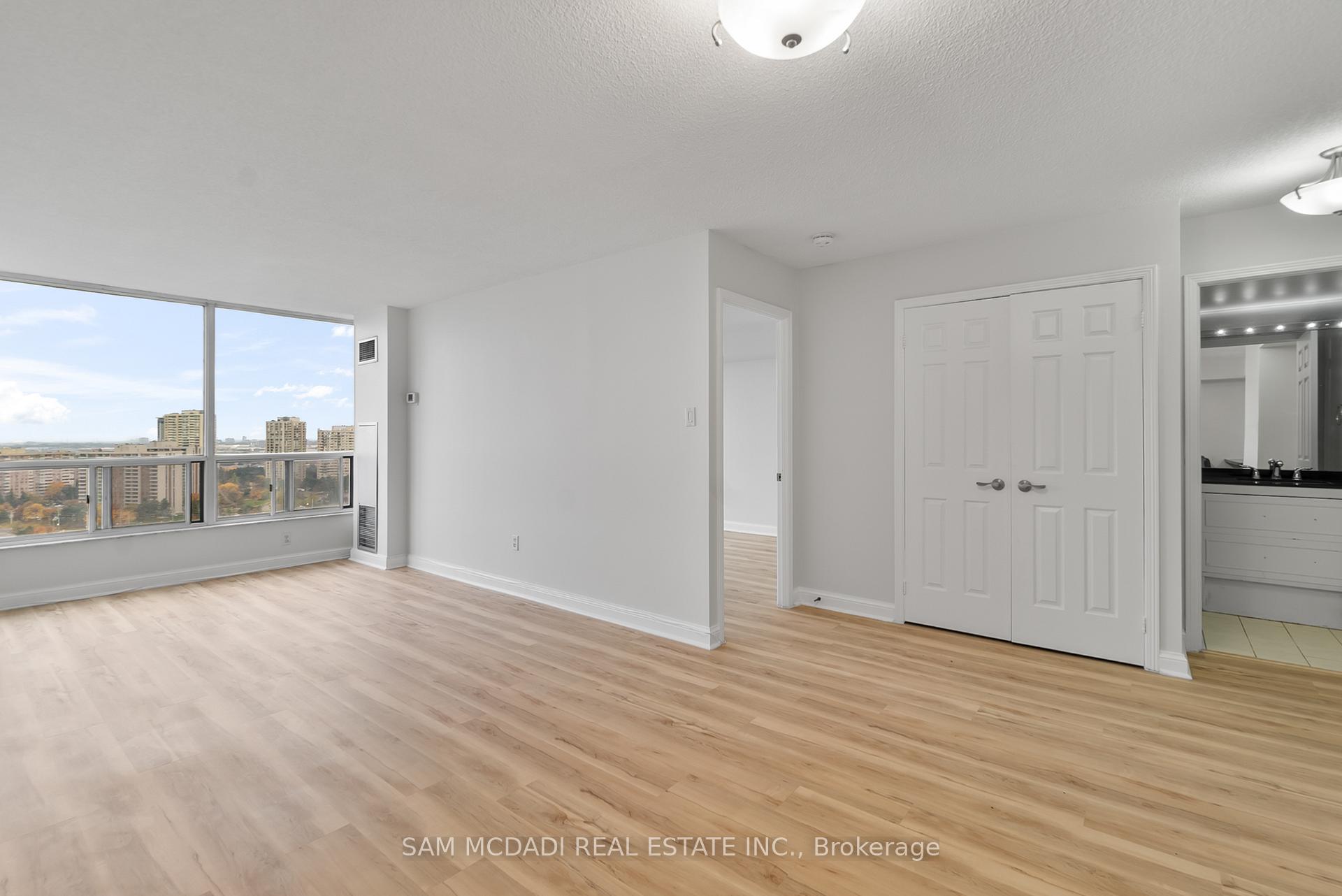 24 Hanover Road S 2106