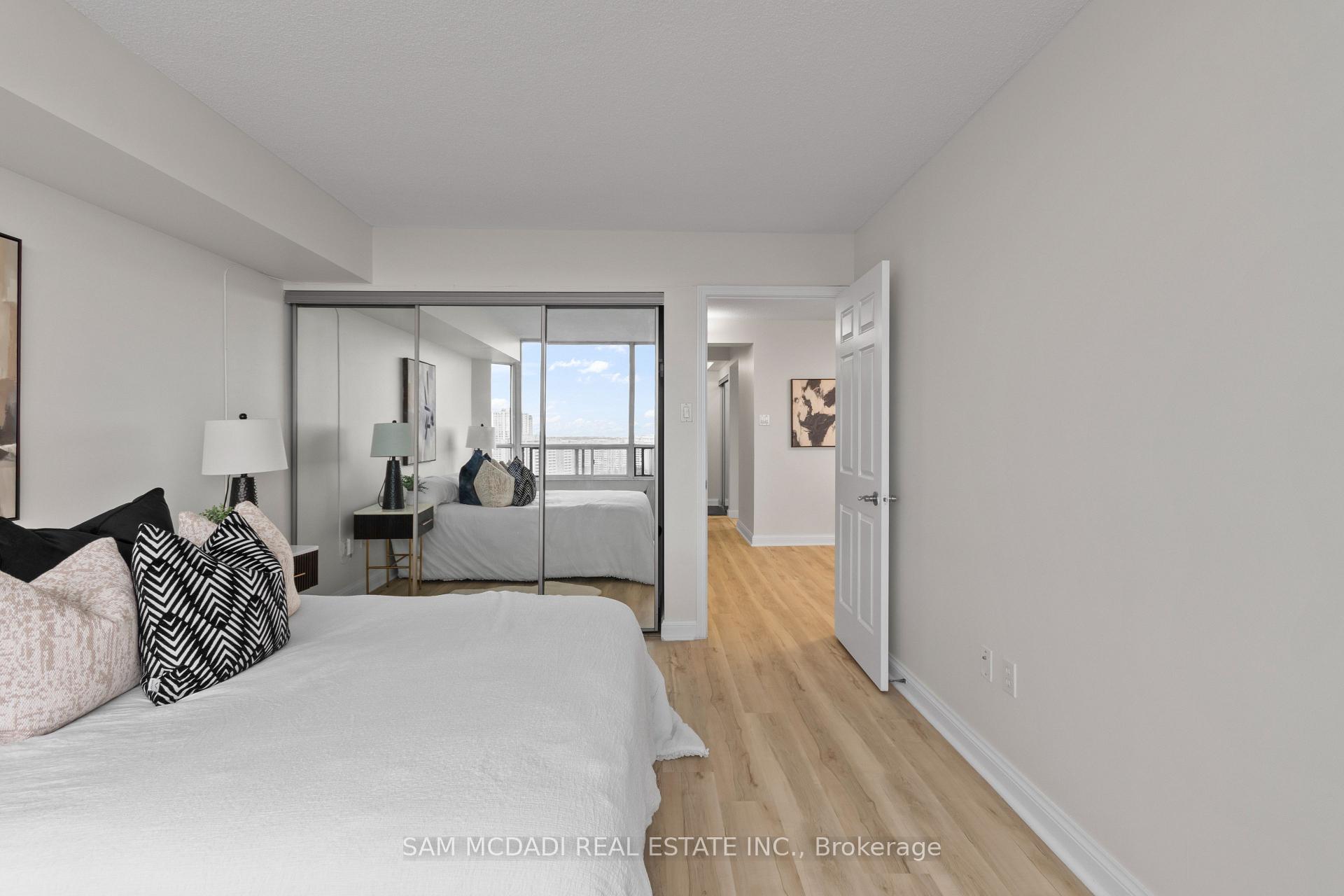 24 Hanover Road S 2106