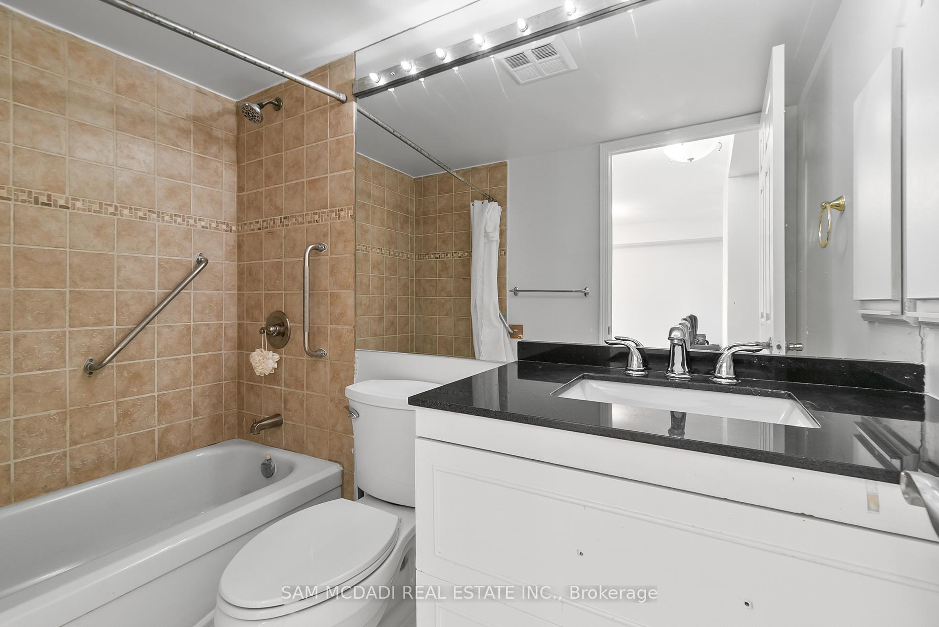 24 Hanover Road S 2106