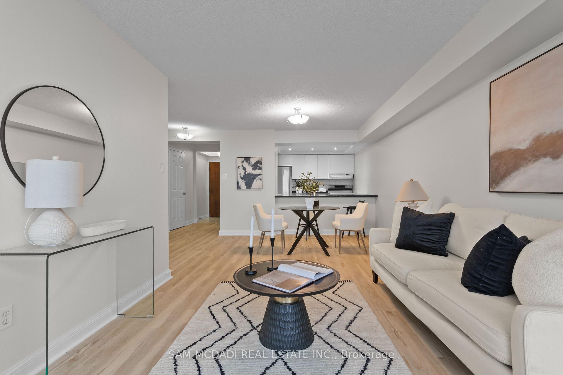 24 Hanover Road S 2106