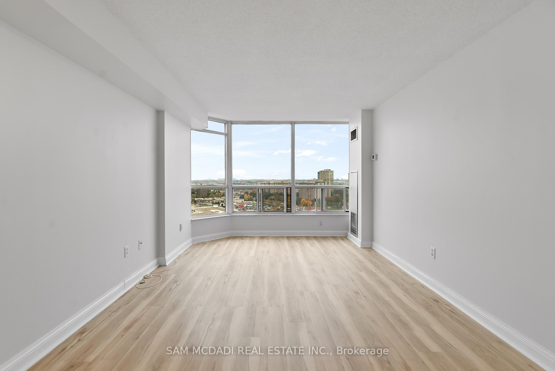 24 Hanover Road S 2106