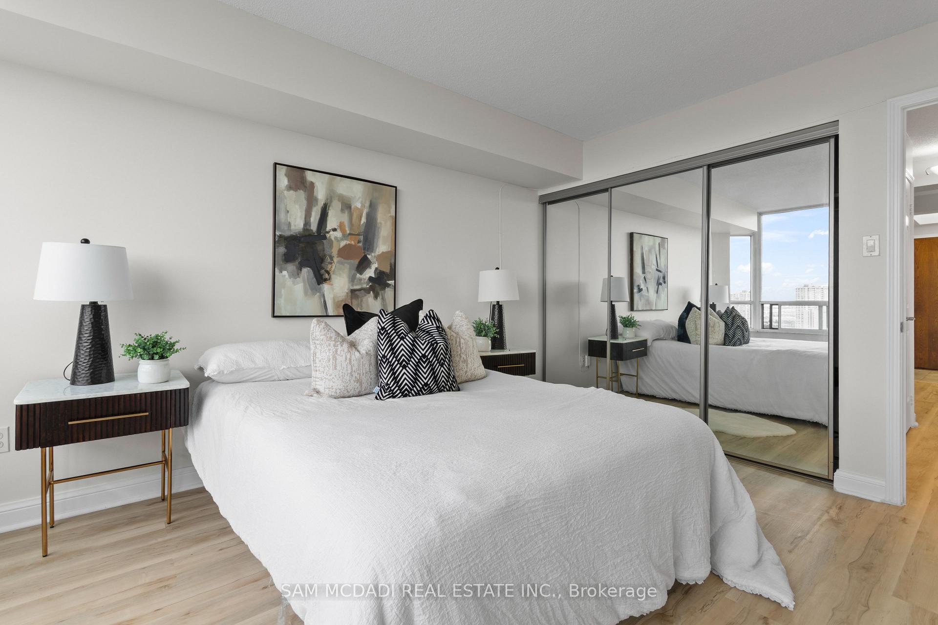 24 Hanover Road S 2106