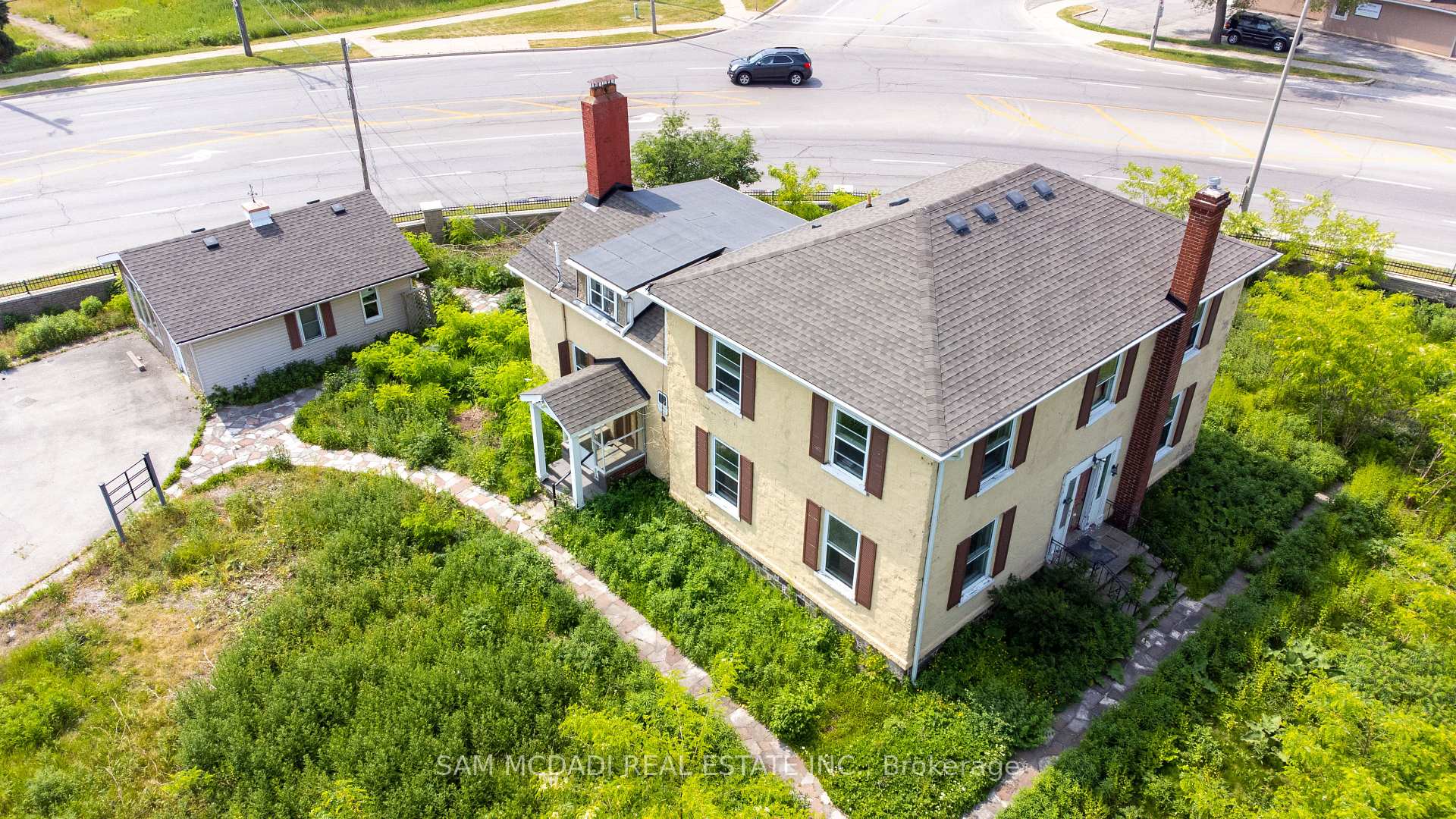 2477 Queensway Drive