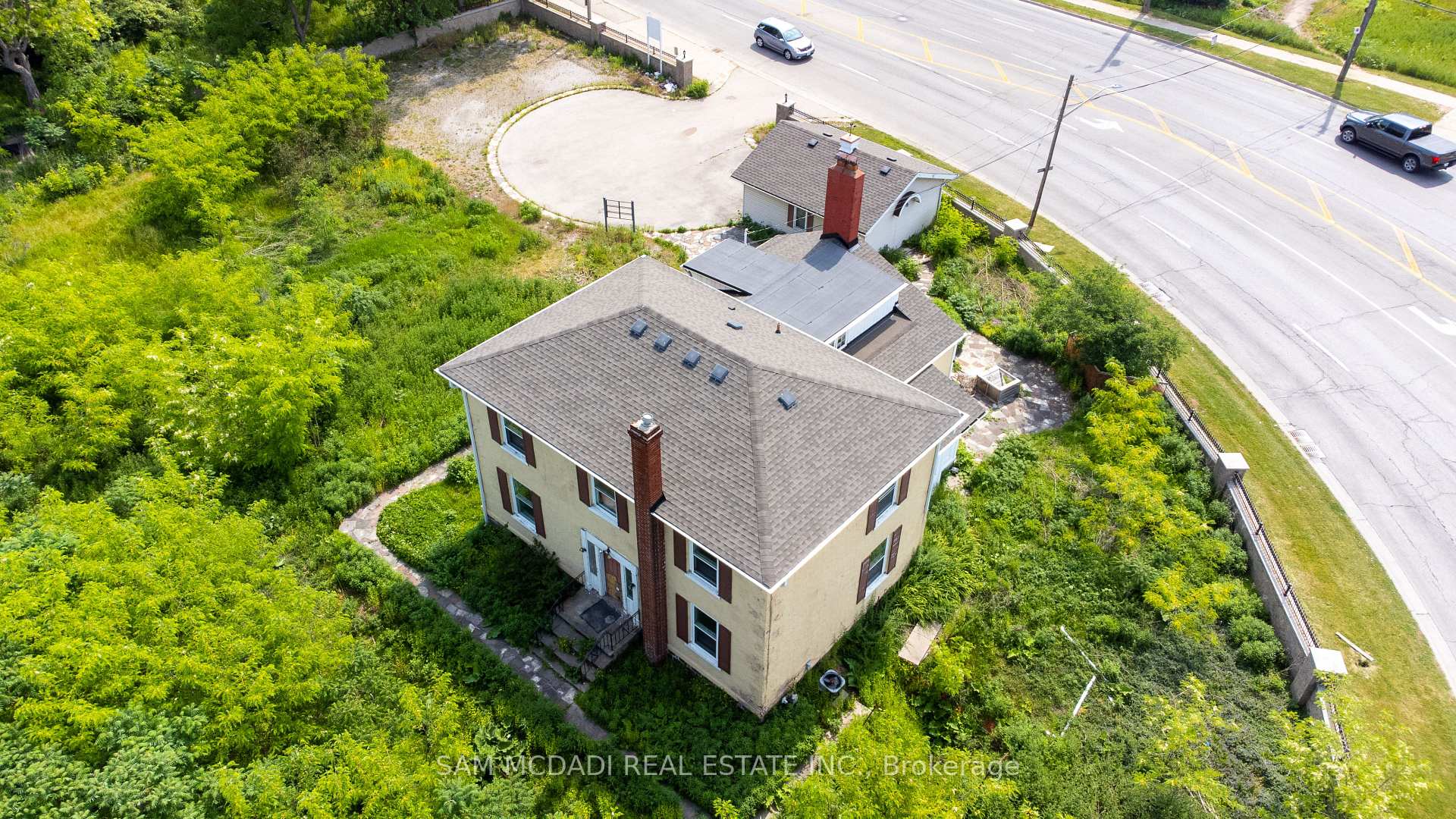 2477 Queensway Drive