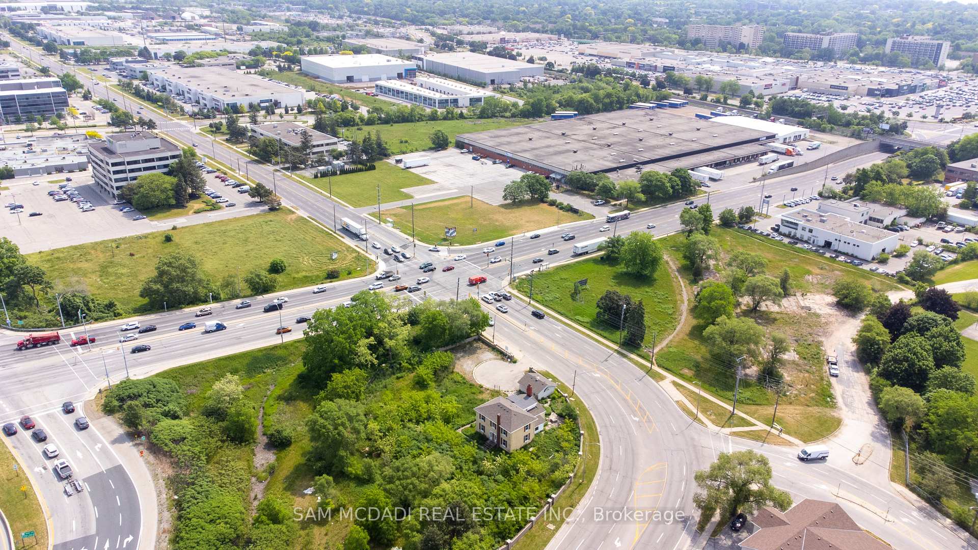 2477 Queensway Drive