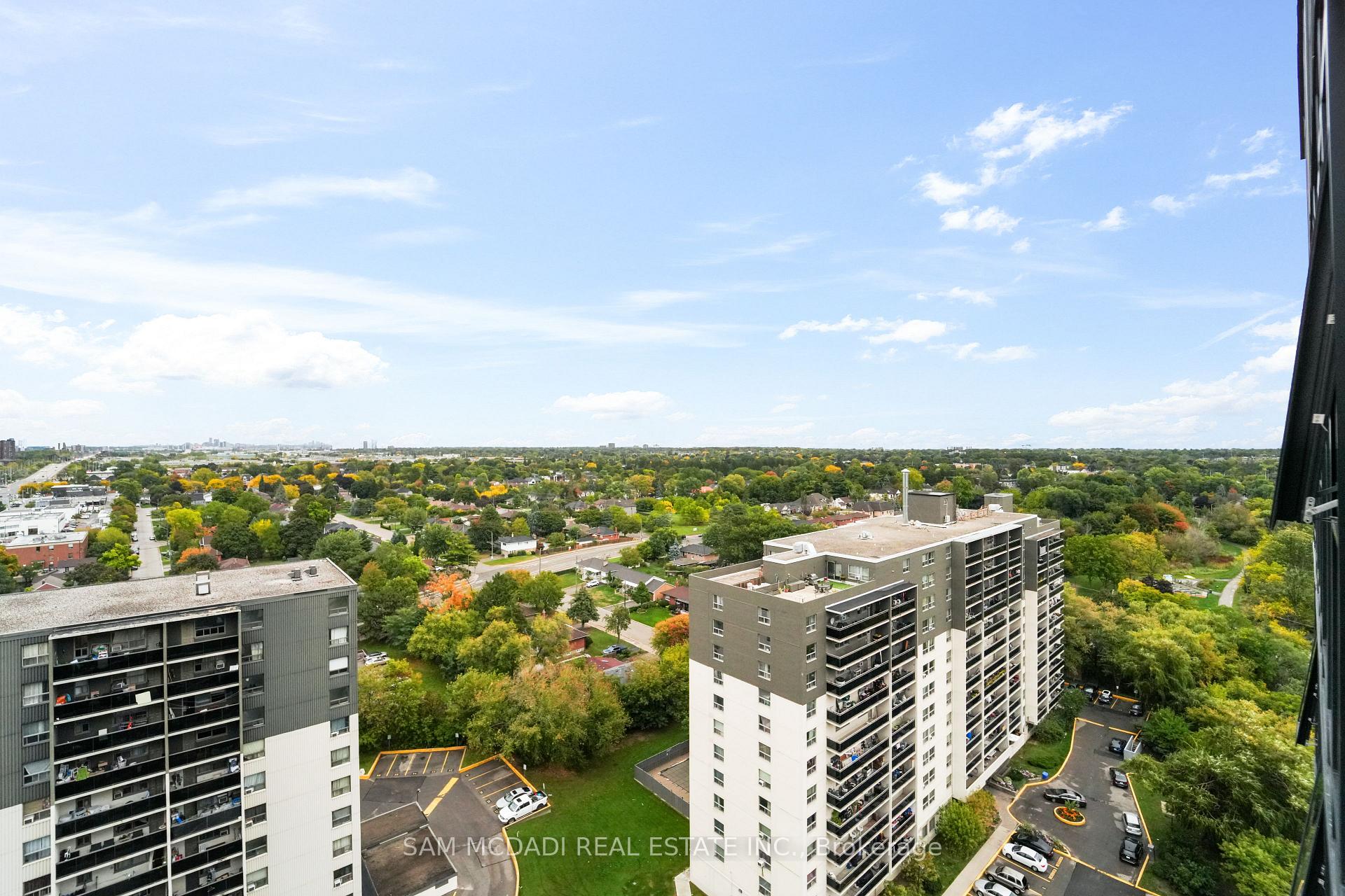 86 Dundas Street E 1513