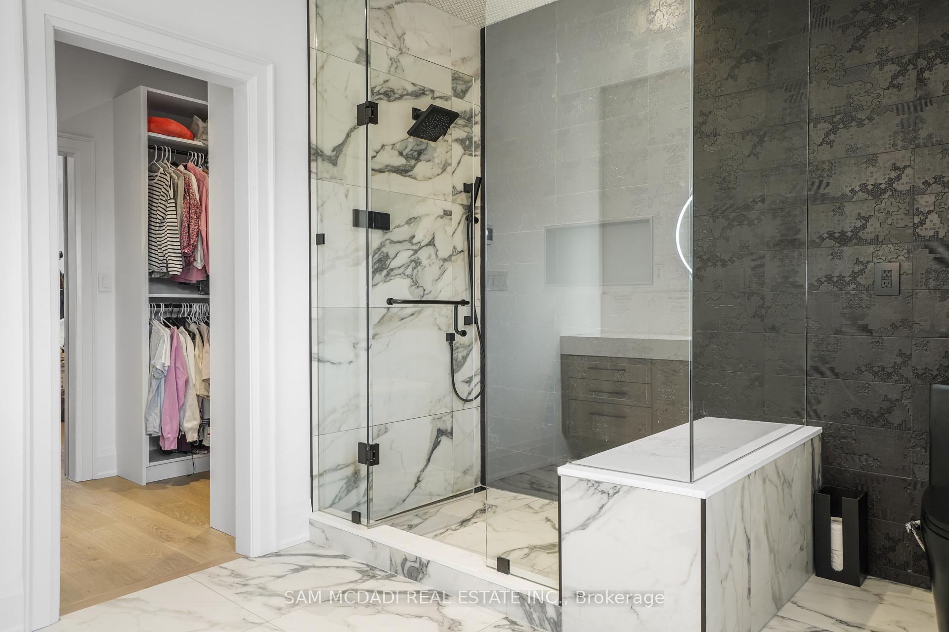 10 Lunar Crescent 24