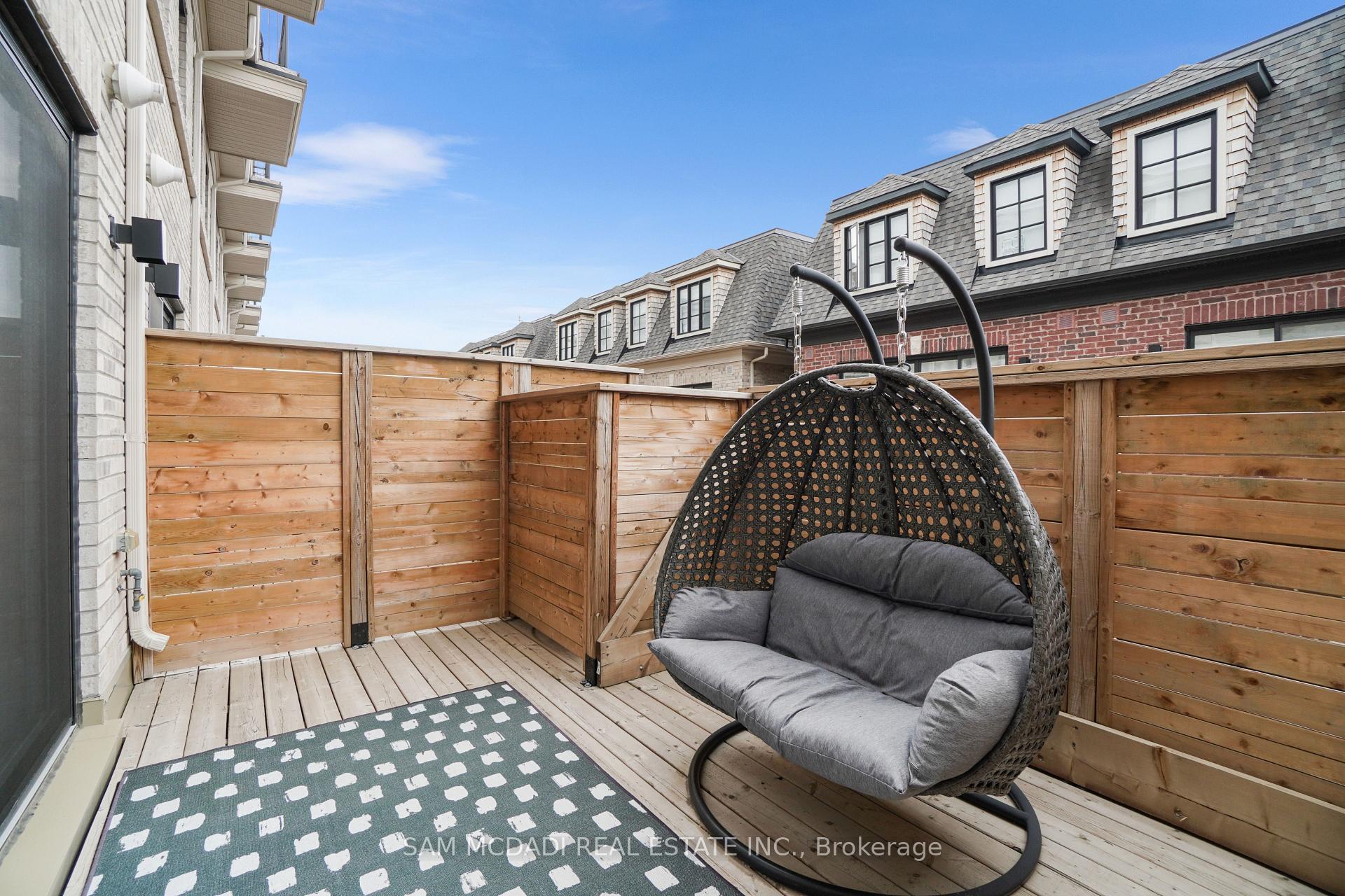 10 Lunar Crescent 24