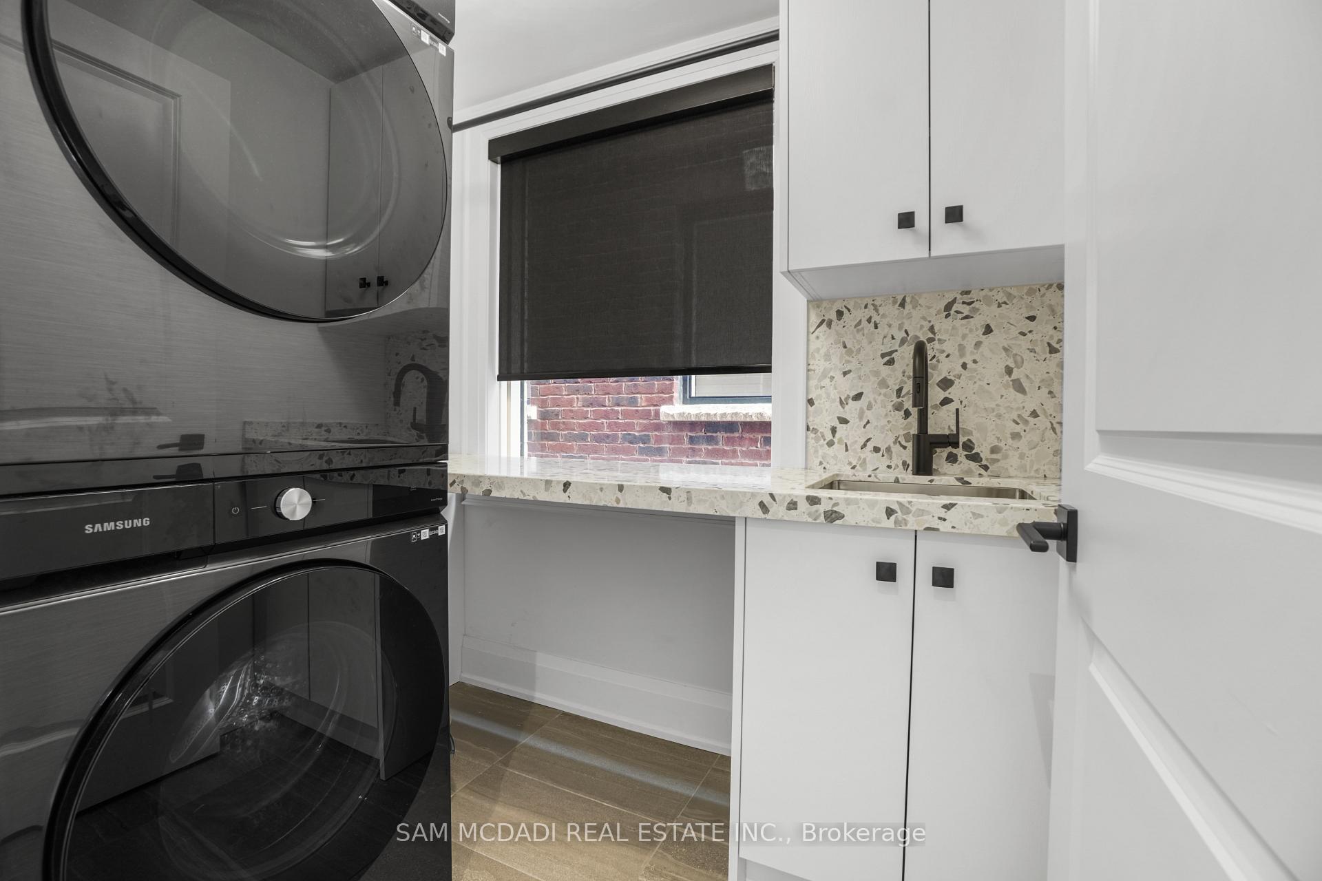 10 Lunar Crescent 24