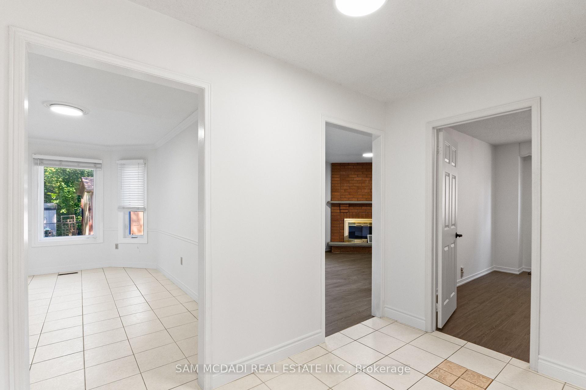 459 Glenashton Drive