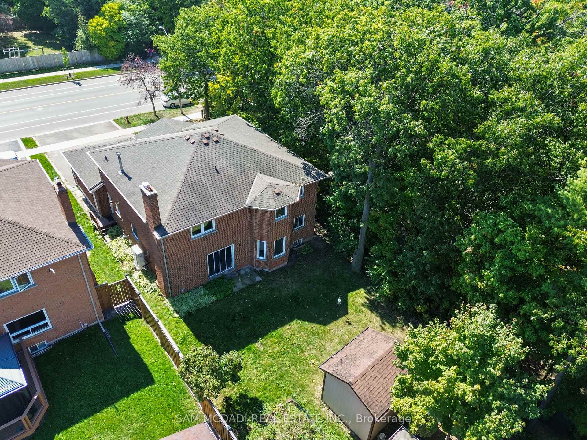 459 Glenashton Drive