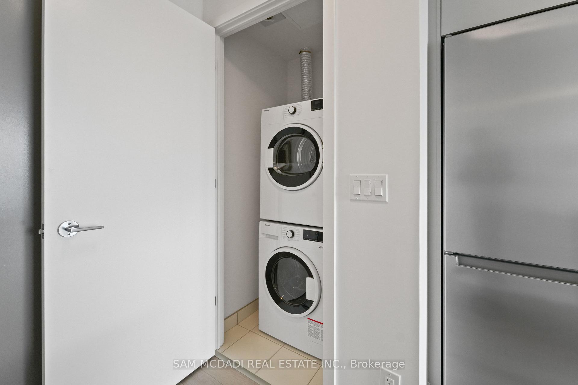 3079 Trafalgar Road 303