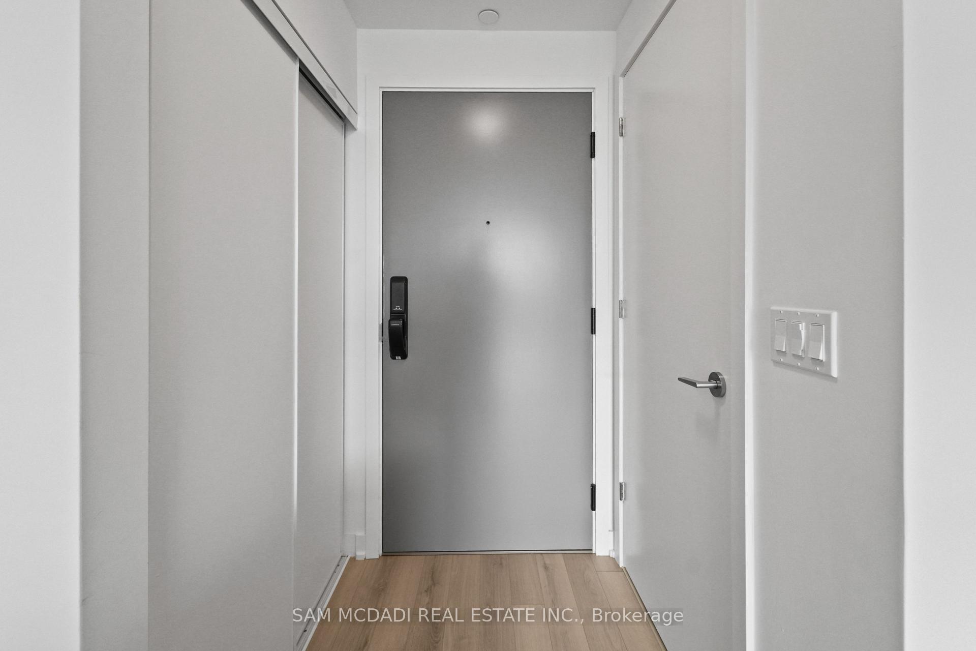 3079 Trafalgar Road 303