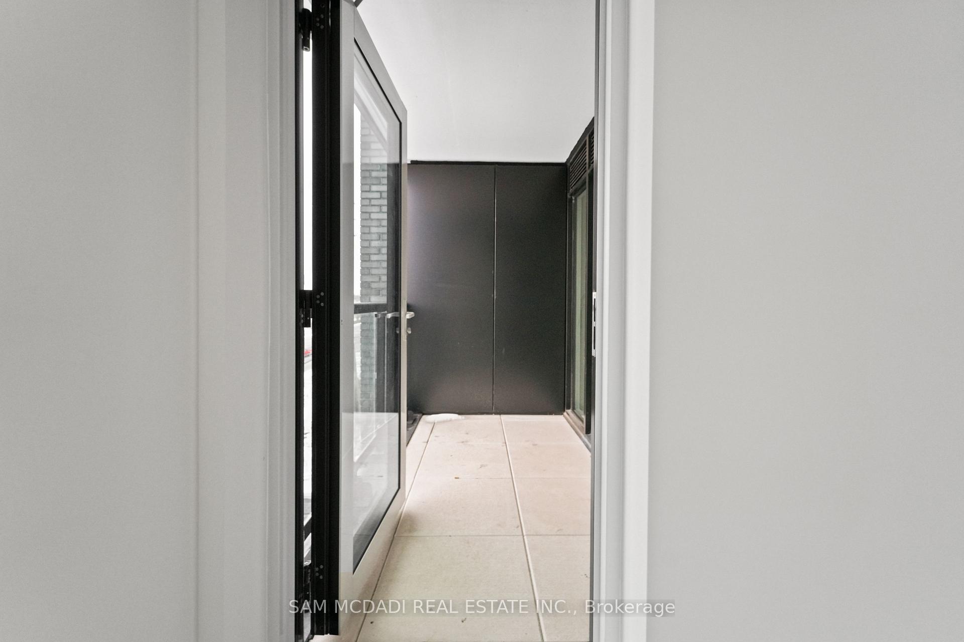 3079 Trafalgar Road 303