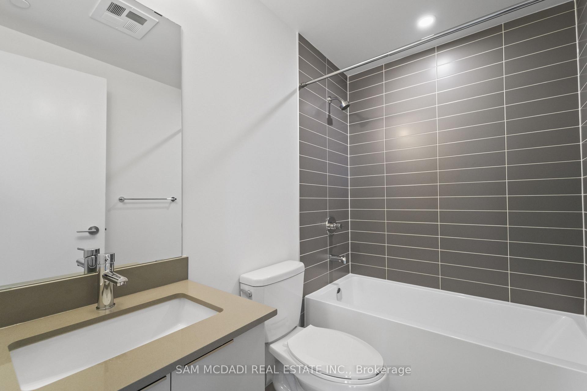 3079 Trafalgar Road 303