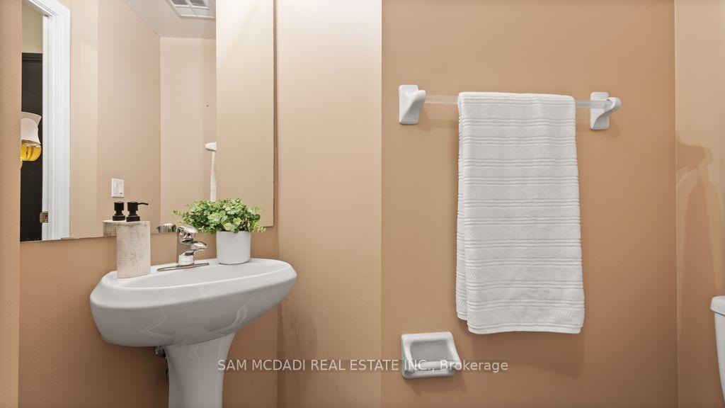 80 Absolute Avenue SE 1805