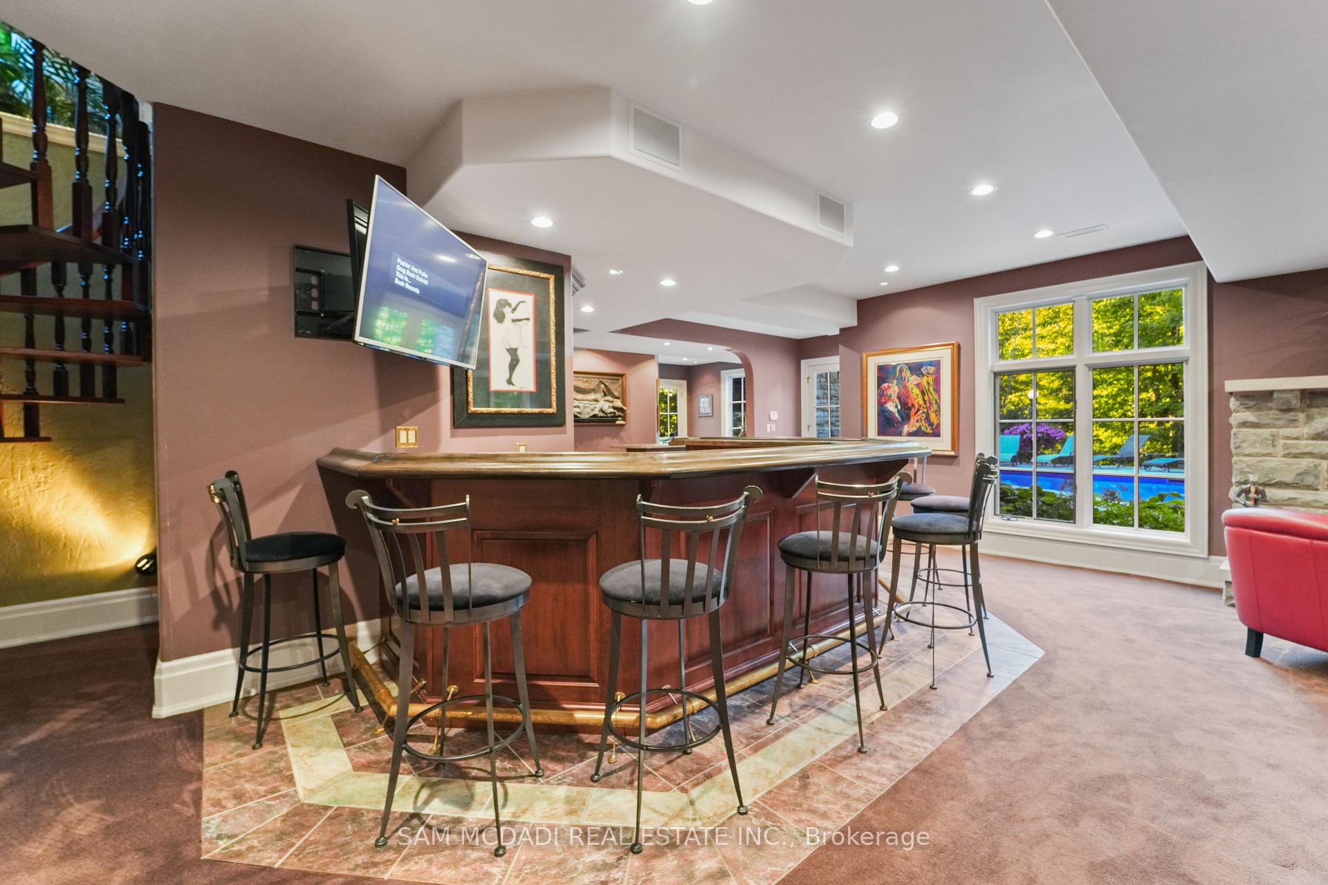 10140 Pineview Trail