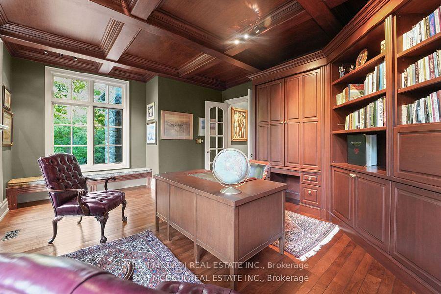 10140 Pineview Trail