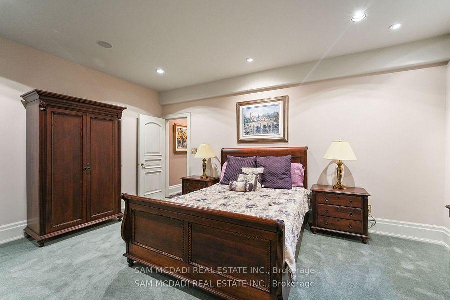 10140 Pineview Trail