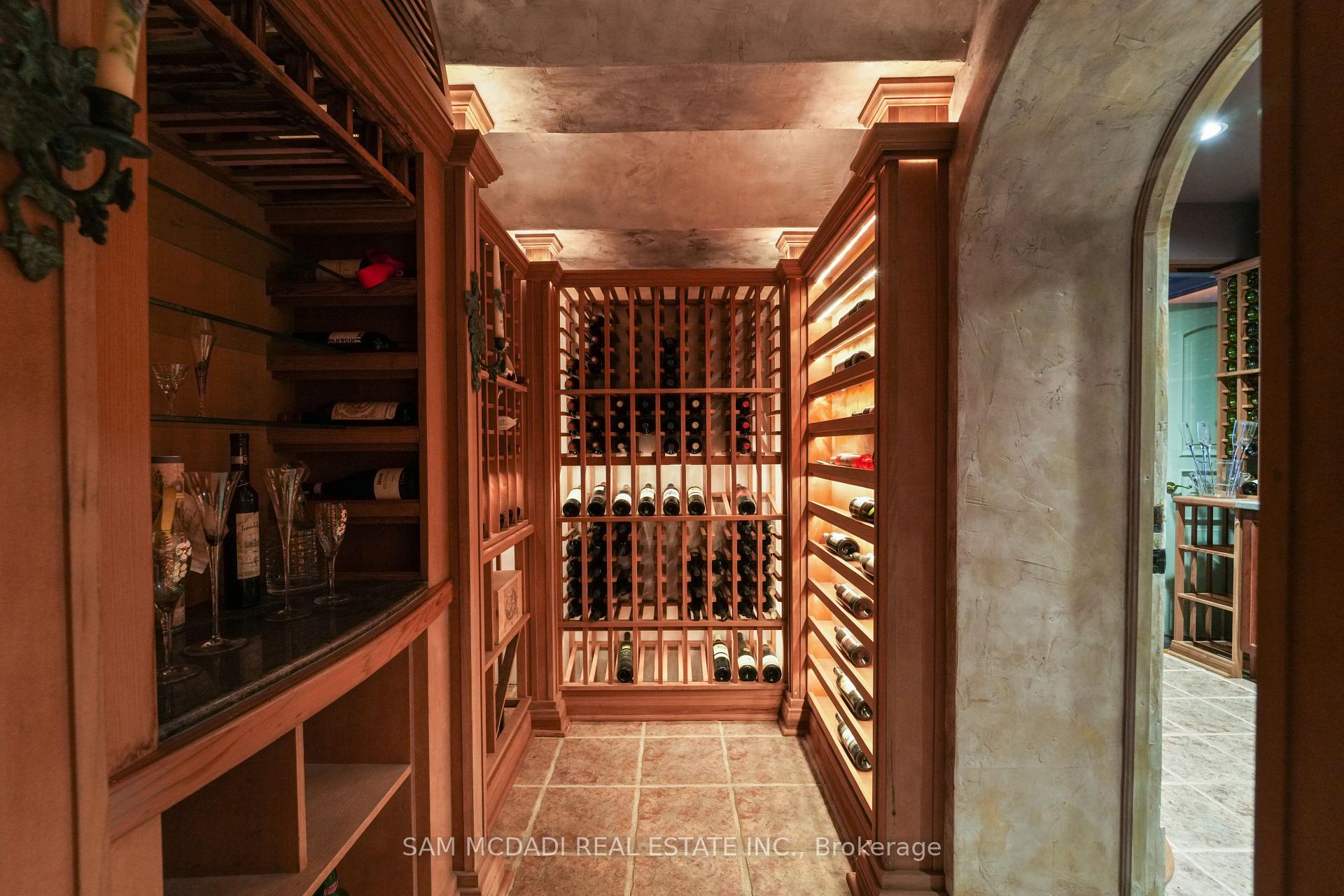 10140 Pineview Trail