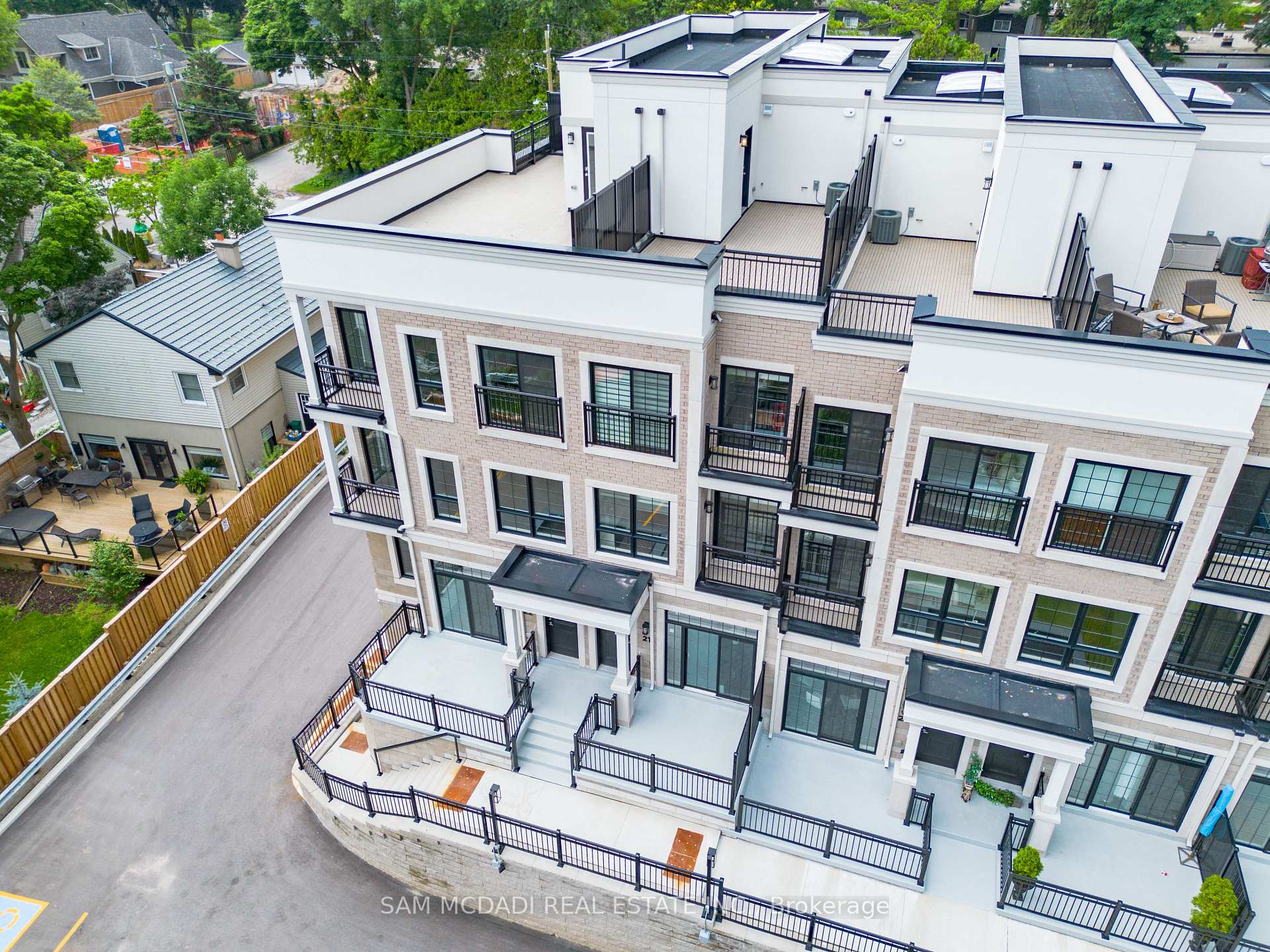 95 Brookfield Road 21