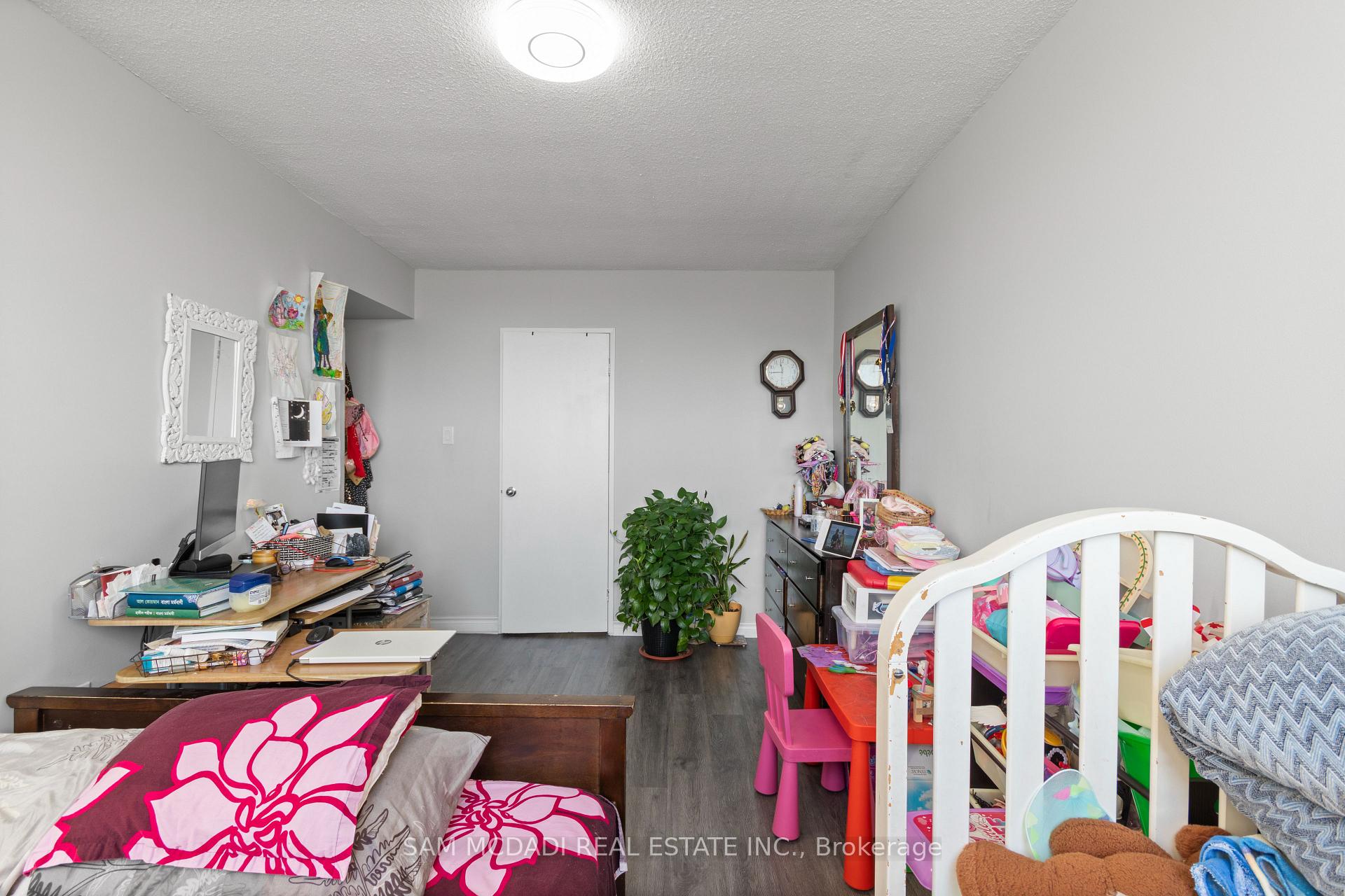 1050 Stainton Drive 211